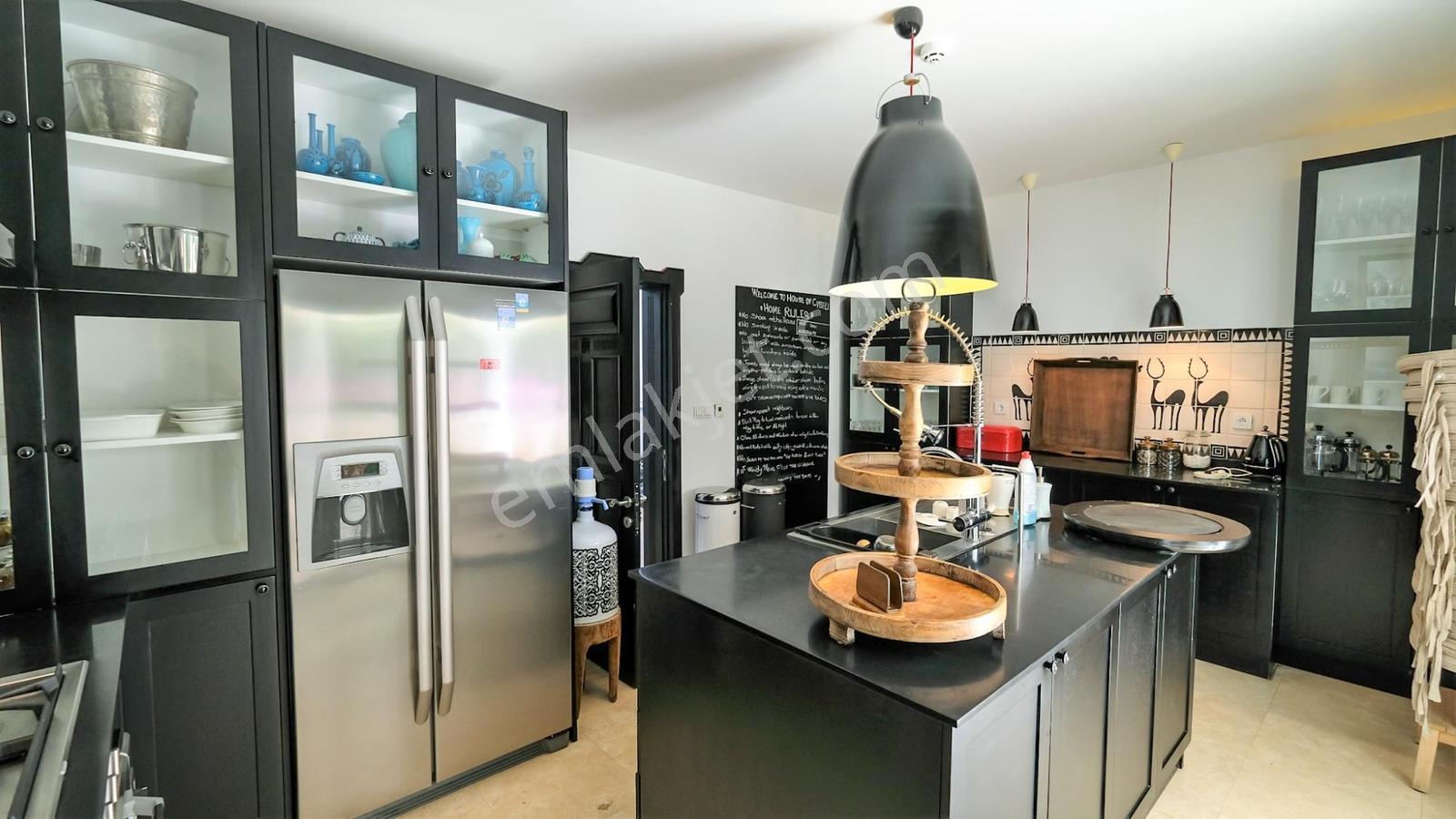 Bodrum Bardakçıda Kale Manzaralı Ultra Lüks 6+2 Vılla - Görsel 10
