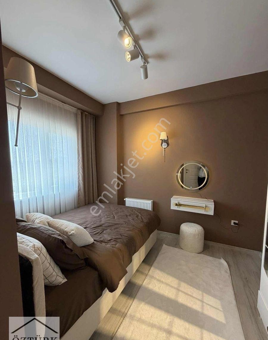 Toplu Konut Bulvarında Lüx Eşyalı 1+1 Daire - Görsel 13