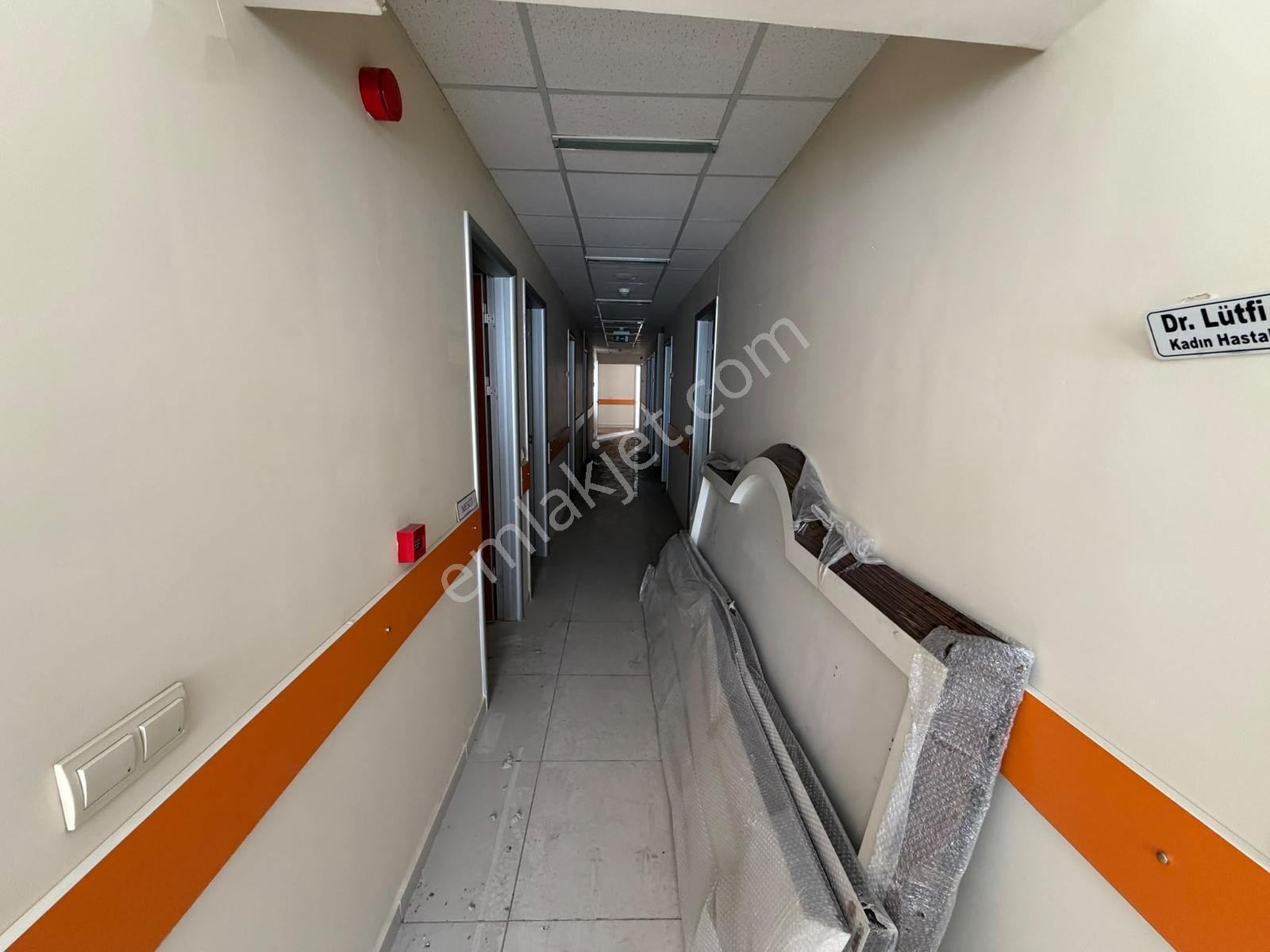 Beylikdüzü Gürpınar Mah 500m2 20 Odalı Kiralık İş Yeri - Görsel 35