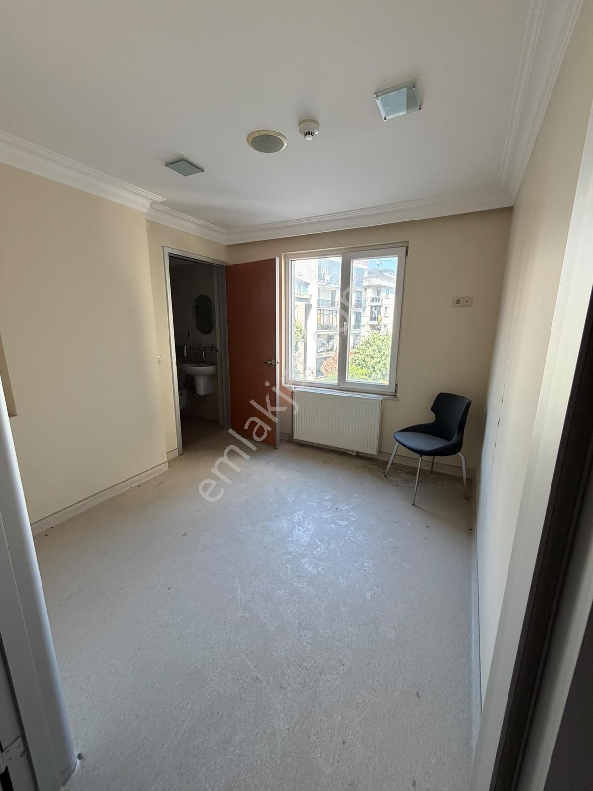 Beylikdüzü Gürpınar Mah 500m2 20 Odalı Kiralık İş Yeri - Görsel 21