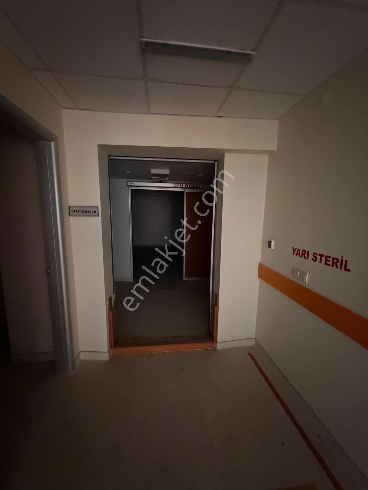 Beylikdüzü Gürpınar Mah 500m2 20 Odalı Kiralık İş Yeri - Görsel 34