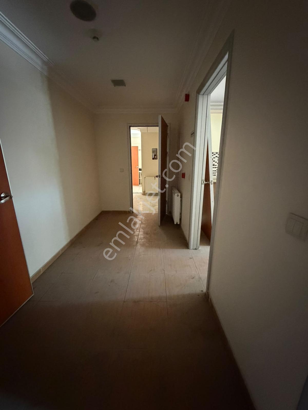 Beylikdüzü Gürpınar Mah 500m2 20 Odalı Kiralık İş Yeri - Görsel 27