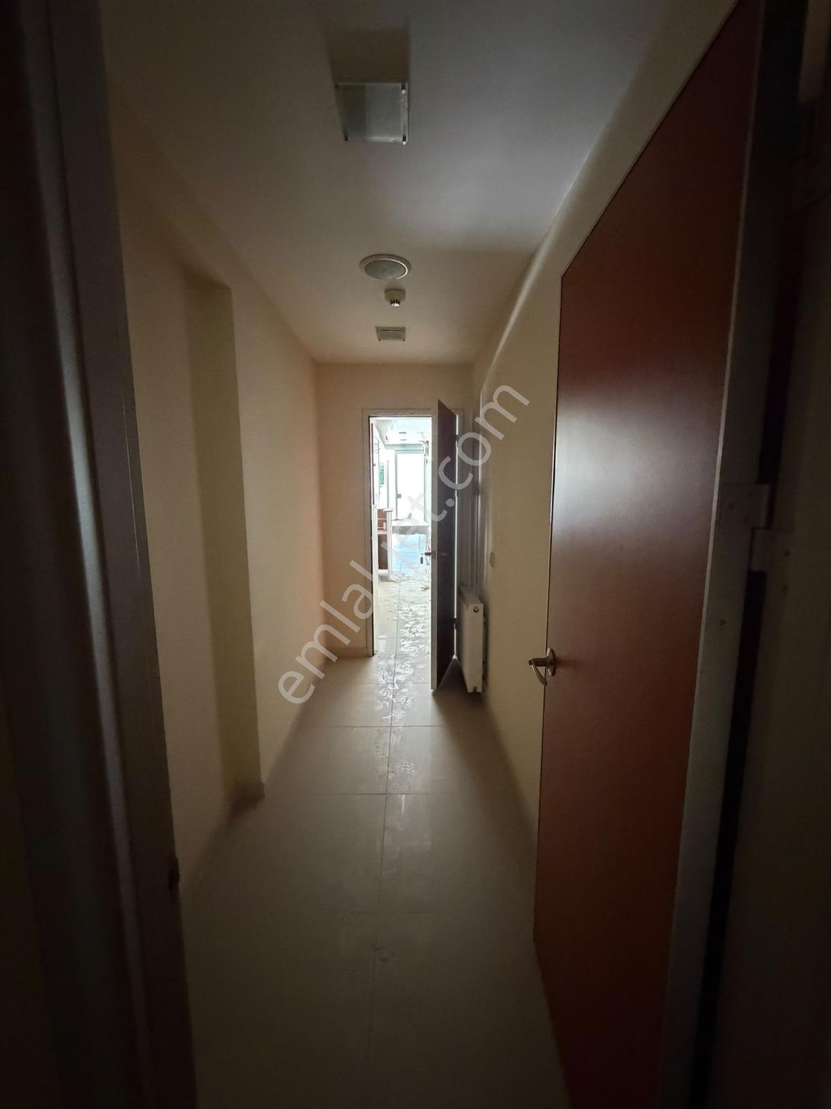Beylikdüzü Gürpınar Mah 500m2 20 Odalı Kiralık İş Yeri - Görsel 7