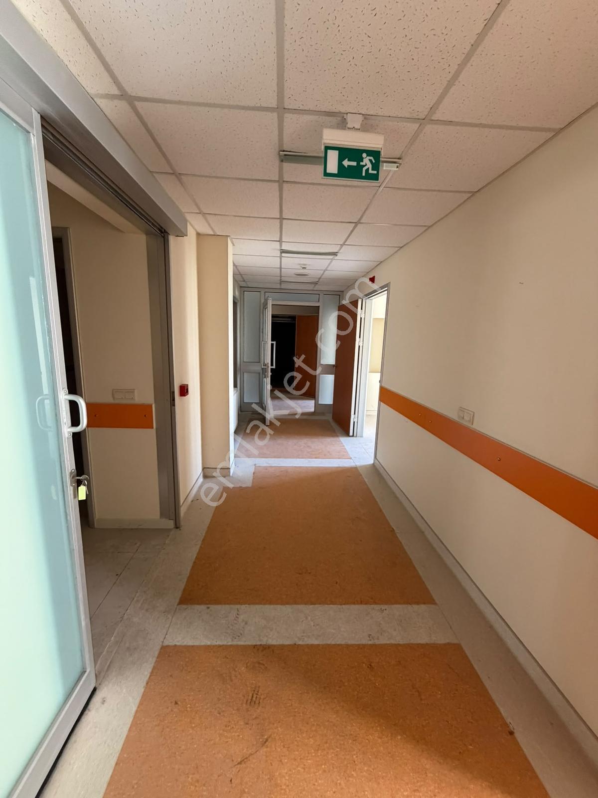 Beylikdüzü Gürpınar Mah 500m2 20 Odalı Kiralık İş Yeri - Görsel 13