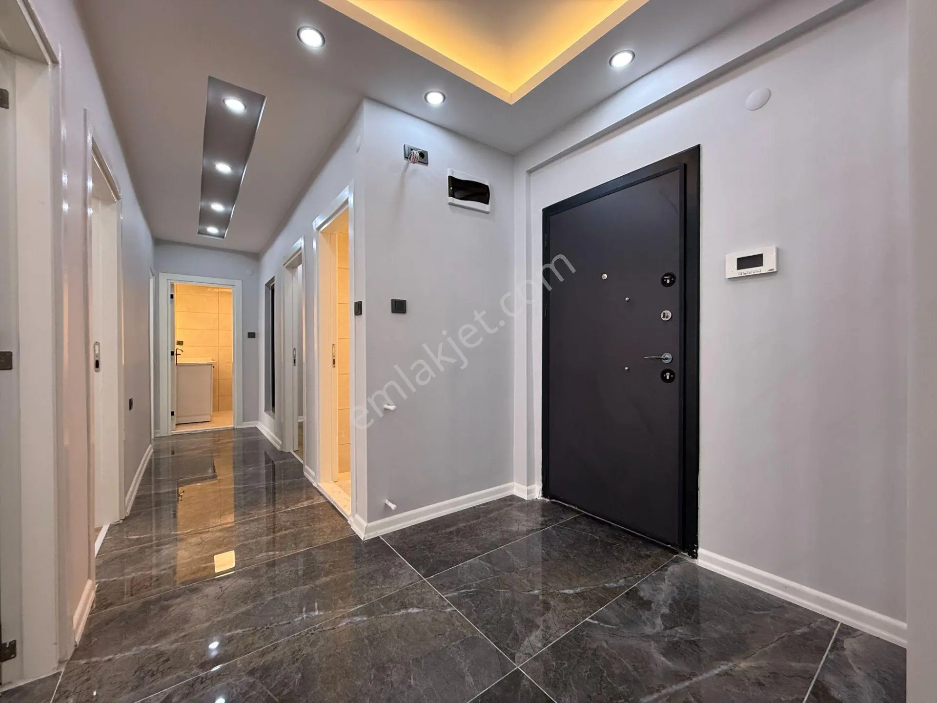 Toros Mah. Mavi Bulvarda. 3+1 150 M2 Full Yapılı Masrafsız Satılık Daire - Görsel 4