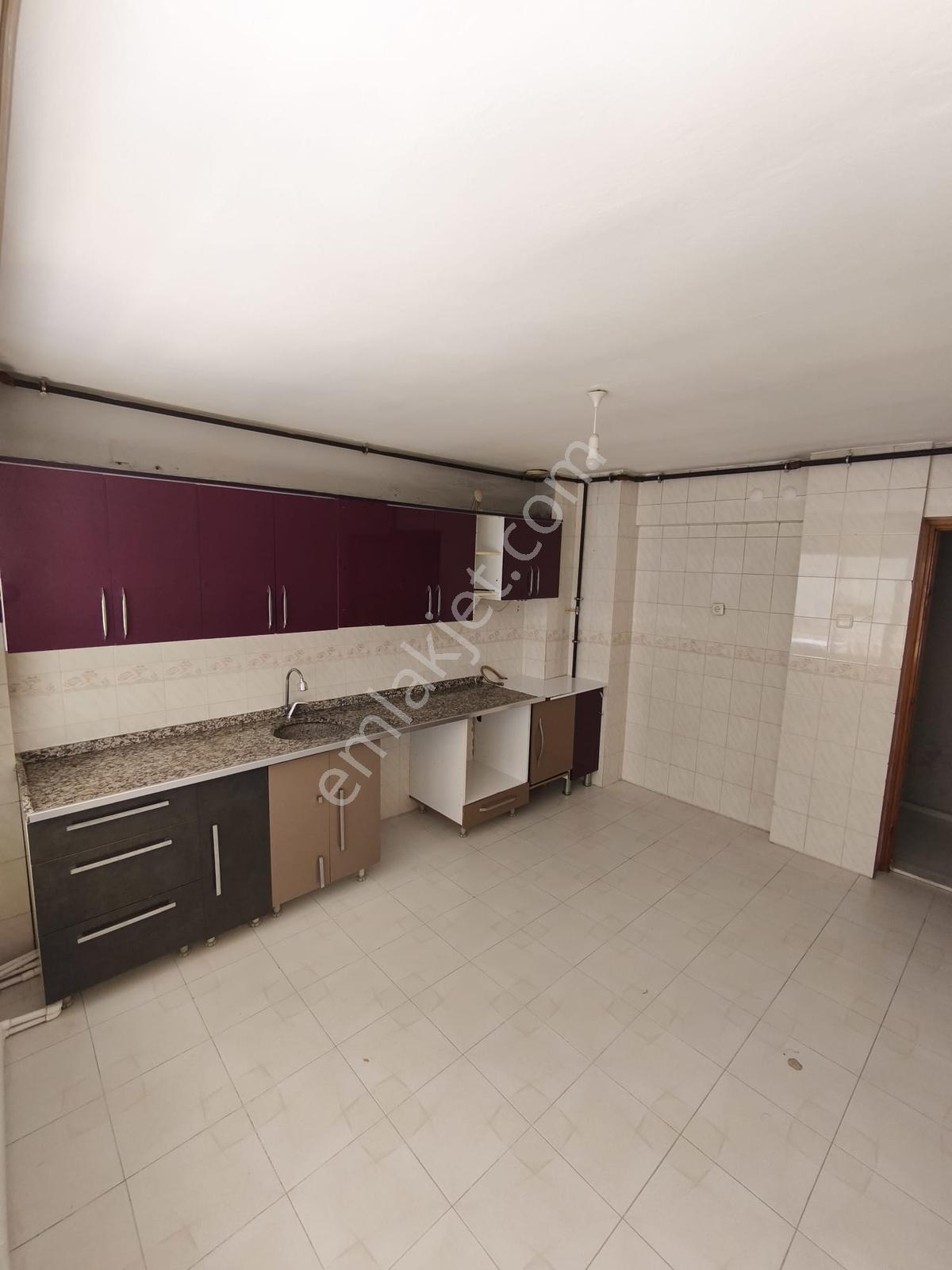 Remax Pın'den Zeybek Mh'de Genış Salonlu 3+1 Doğalgazlı Kiralık - Görsel 17