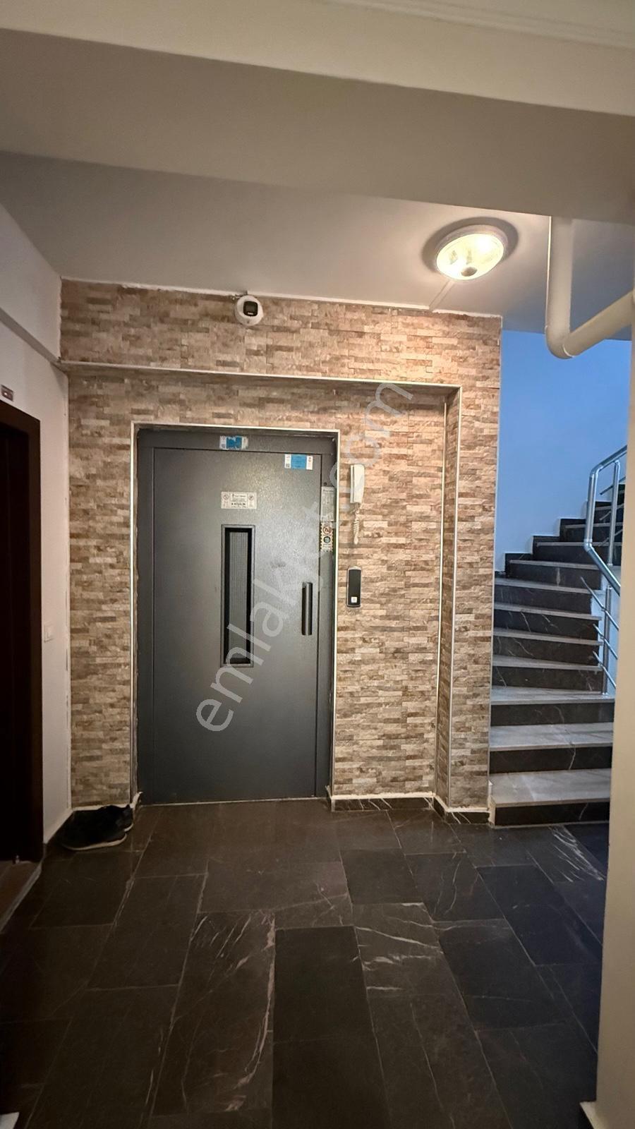 İstasyon Mah.de Geniş Balkonlu Ebeveyn Banyolu 3+1 Kiralık Daire - Görsel 3