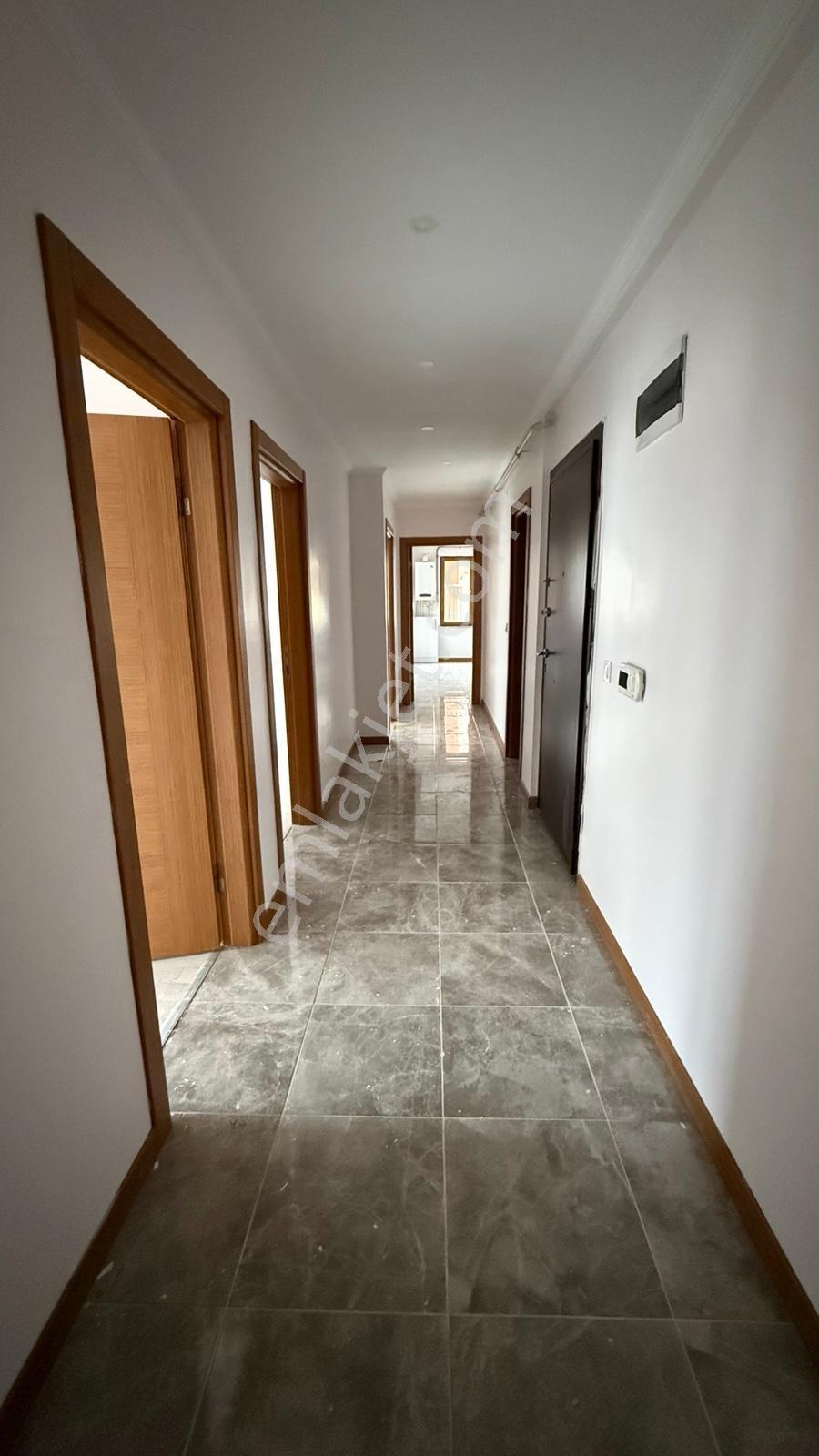 İstasyon Mah.de Geniş Balkonlu Ebeveyn Banyolu 3+1 Kiralık Daire - Görsel 17