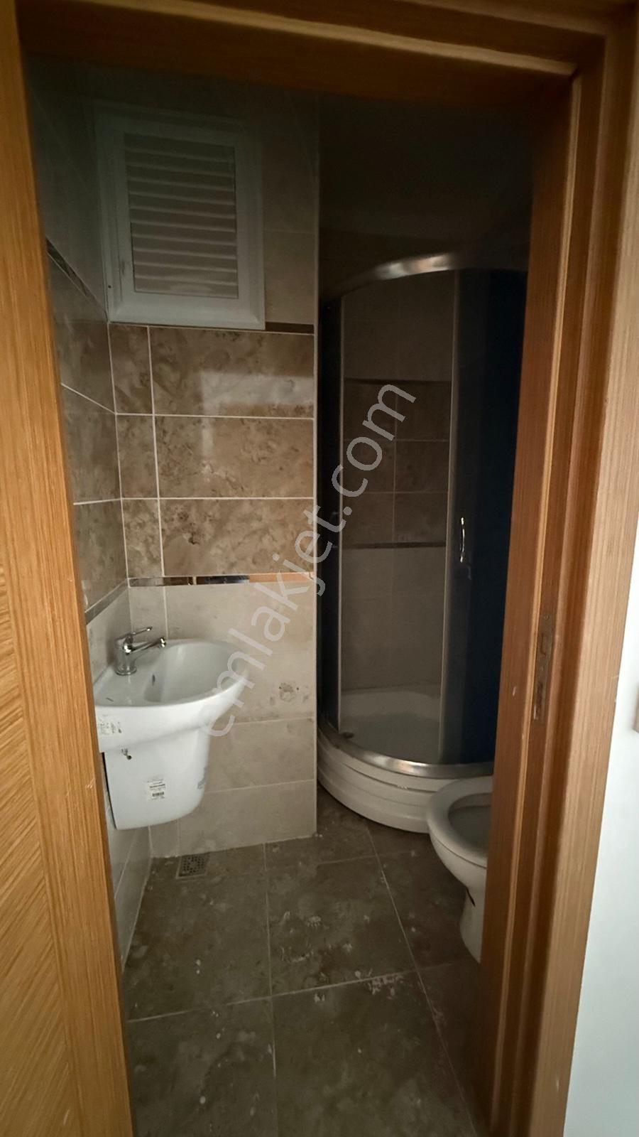 İstasyon Mah.de Geniş Balkonlu Ebeveyn Banyolu 3+1 Kiralık Daire - Görsel 8