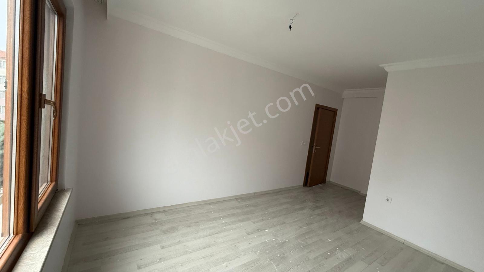 İstasyon Mah.de Geniş Balkonlu Ebeveyn Banyolu 3+1 Kiralık Daire - Görsel 15