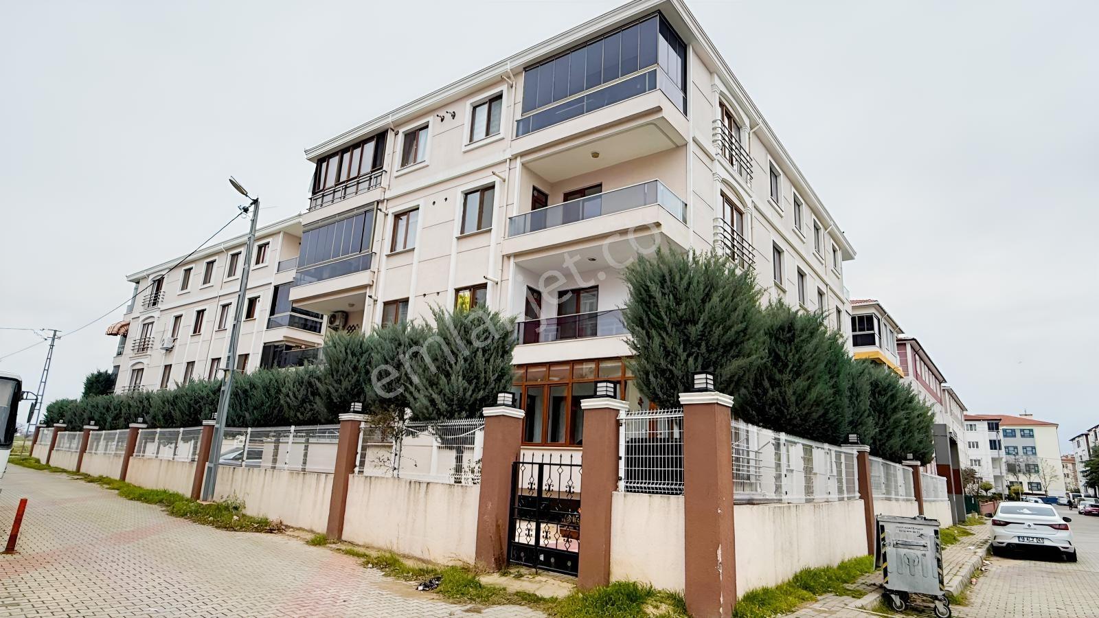İstasyon Mah.de Geniş Balkonlu Ebeveyn Banyolu 3+1 Kiralık Daire