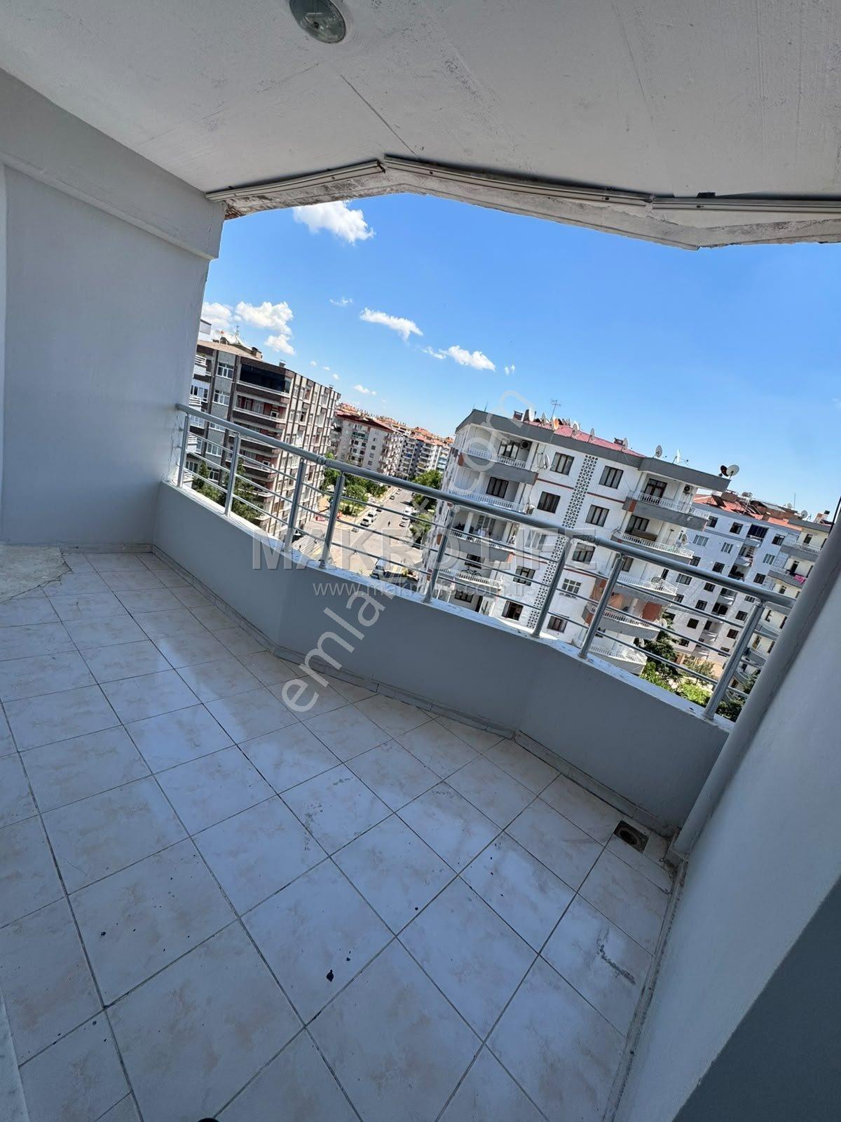 Diclekent Evlendirme Dairesi Arkasında | Roboski Parkı Yanı | Tamamen Yenilenmiş 3+1 Daire - Görsel 11
