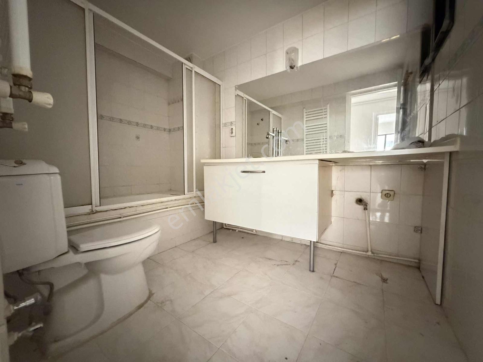 Esenyalı Mahallesi'nde Kiralık 3+1 Ebeveyn Banyolu 145 M2 Daire - Görsel 14