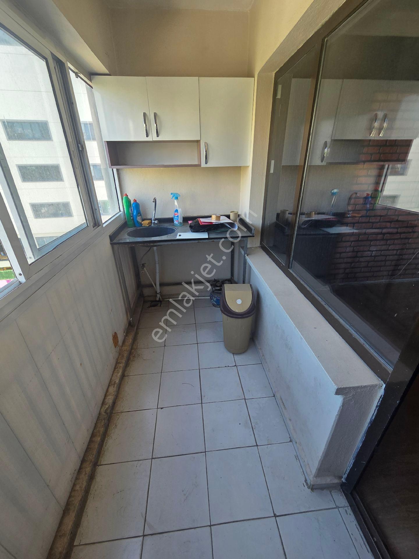 Bornova Metro Yakını Merkezde 1+1 Kiralık Ofis - Görsel 11