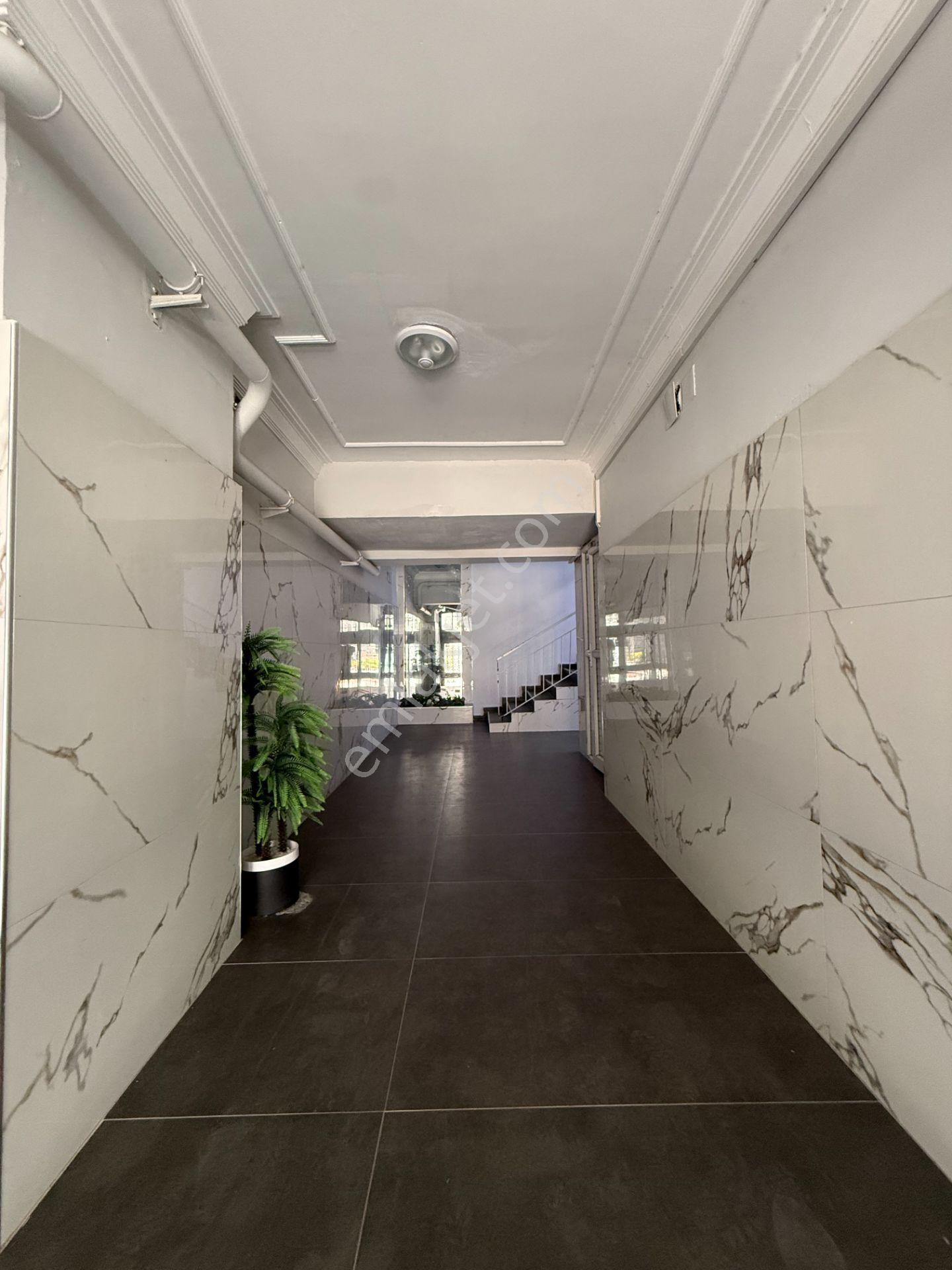 Yeşilyurt Mah. Barajyolu Yakını 3+1 180 M2 Doğalgazlı Hasarsız Satılık Daire - Görsel 18