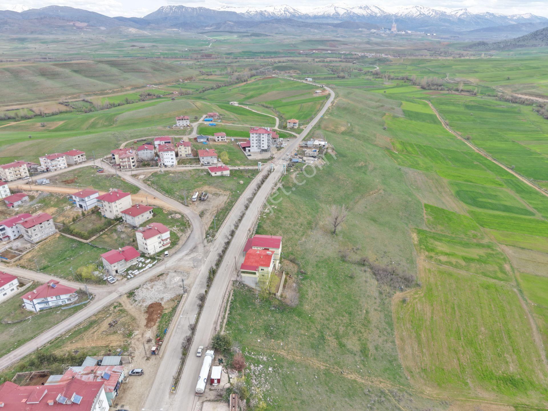Tufanbeyli Cumhuriyet Mahallesinde Çok Cazip Arsa - Görsel 5