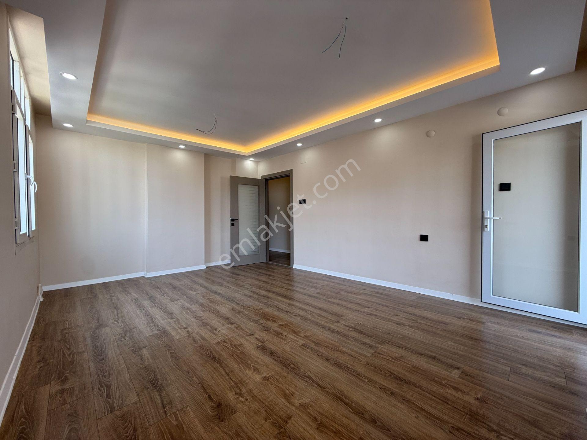 Toros Mah. Mavi Bulvarda. 3+1 150 M2 Full Yapılı Masrafsız Satılık Daire - Görsel 8