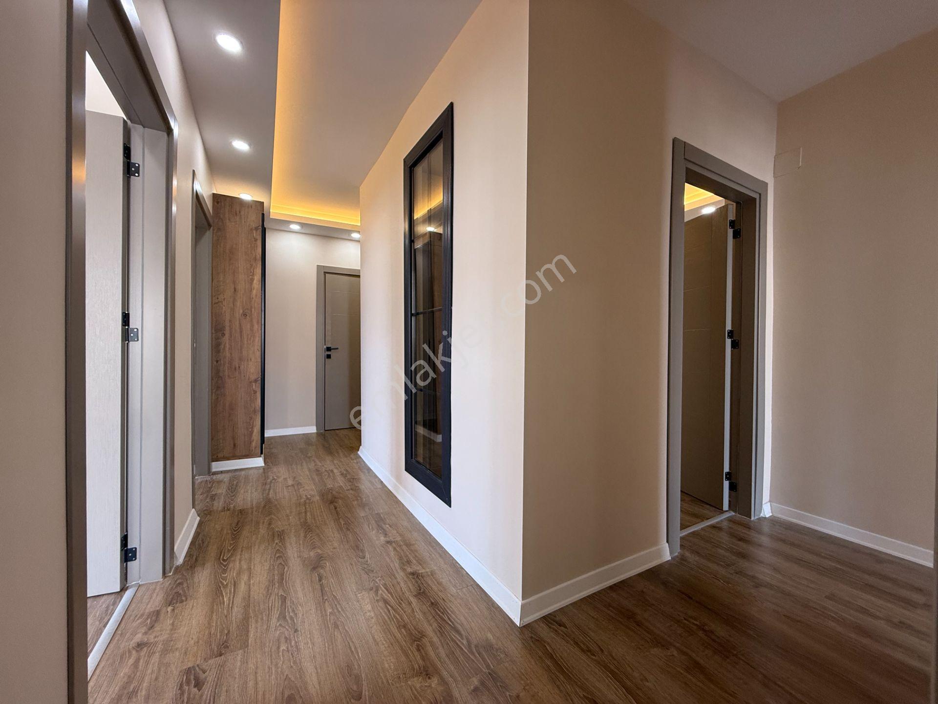 Toros Mah. Mavi Bulvarda. 3+1 150 M2 Full Yapılı Masrafsız Satılık Daire - Görsel 11