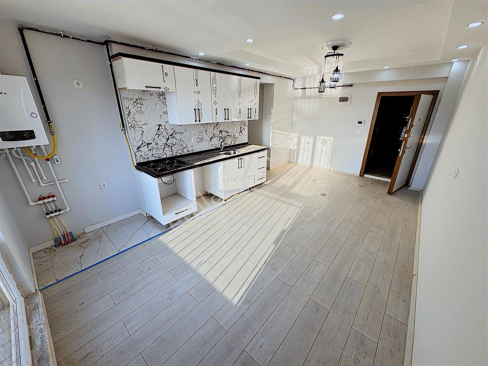 Aşkanlar Yapı'dan Kiralık 1+1 Sıfır Daire Ön Cephe Merkezi Konum - Görsel 14