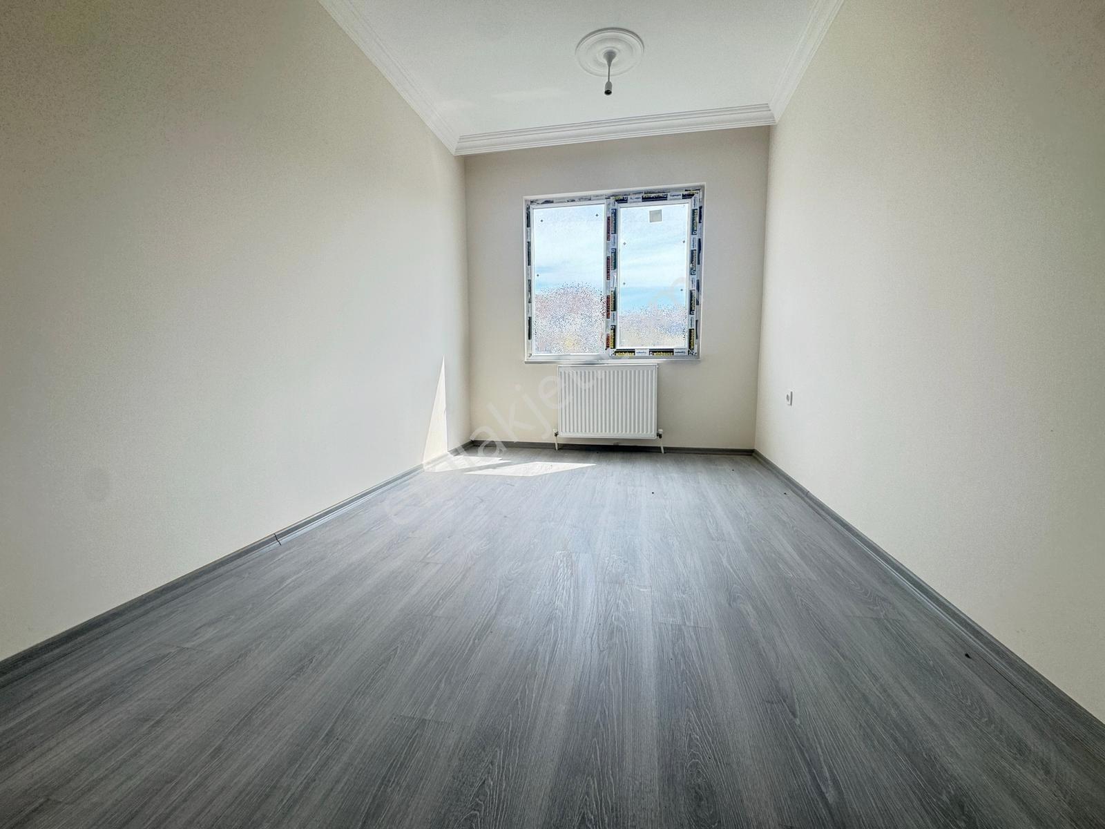 Aşkanlar Yapı'dan 3+1 Sıfır Daire Ön Cephe Ara Kat Merkezi Konum - Görsel 5