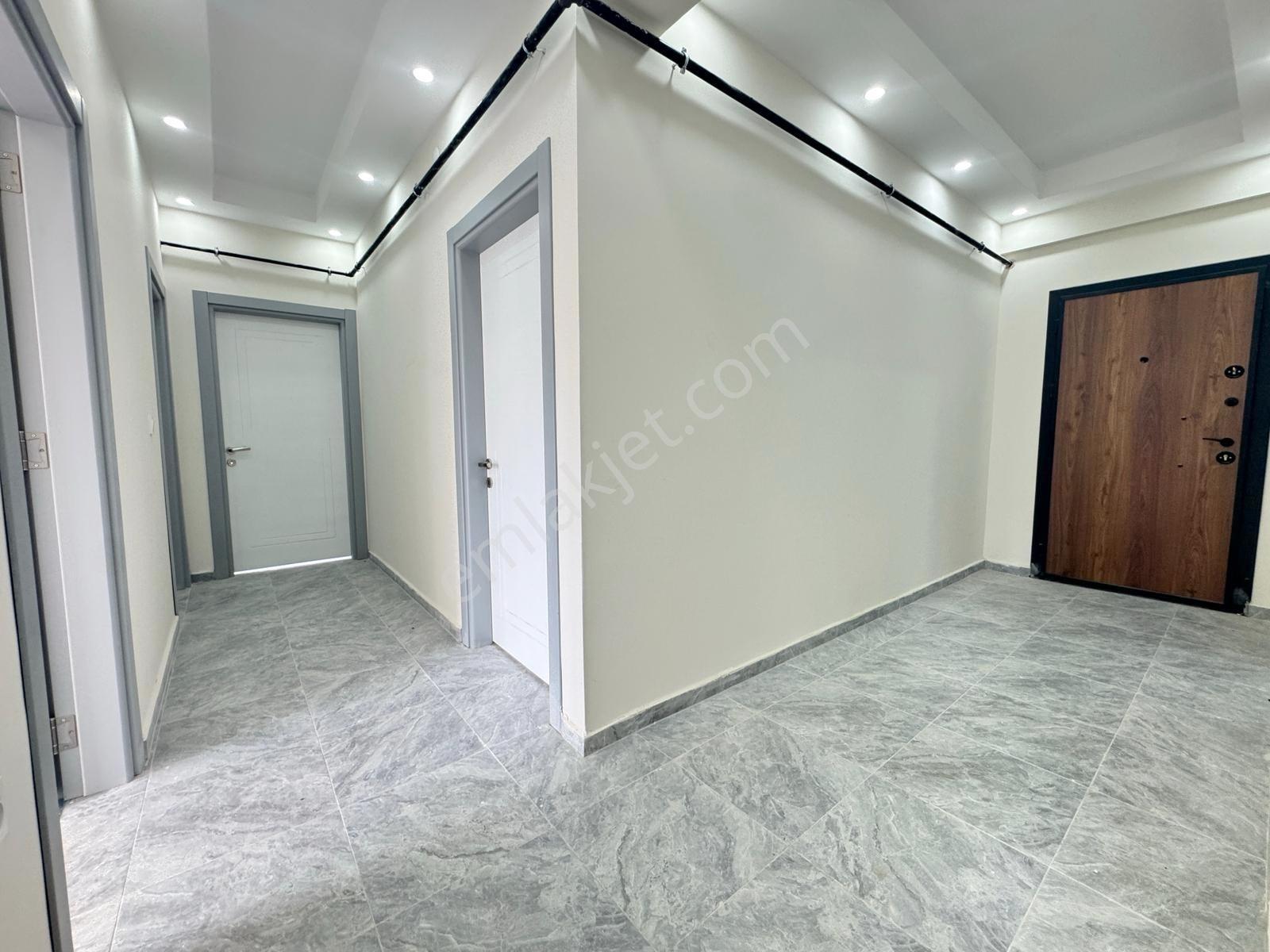 Aşkanlar Yapı'dan 3+1 Sıfır Daire Ön Cephe Ara Kat Merkezi Konum - Görsel 30