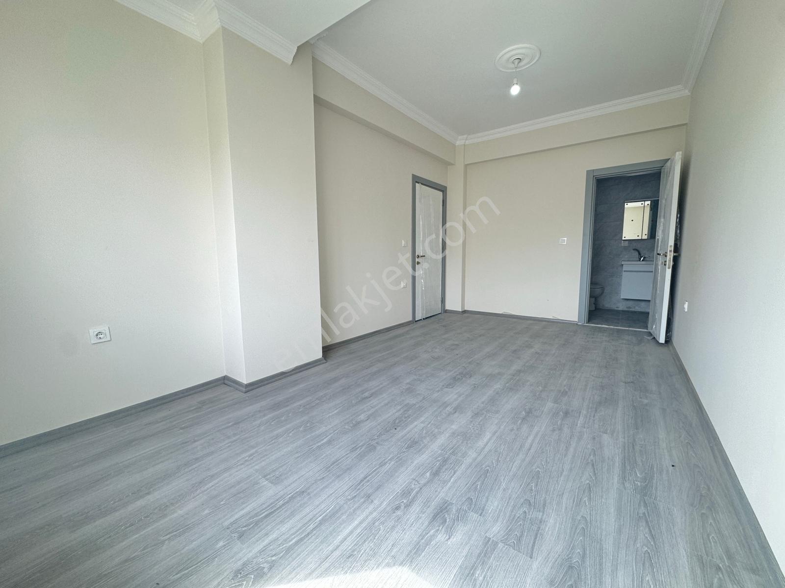 Aşkanlar Yapı'dan 3+1 Sıfır Daire Ön Cephe Ara Kat Merkezi Konum - Görsel 4