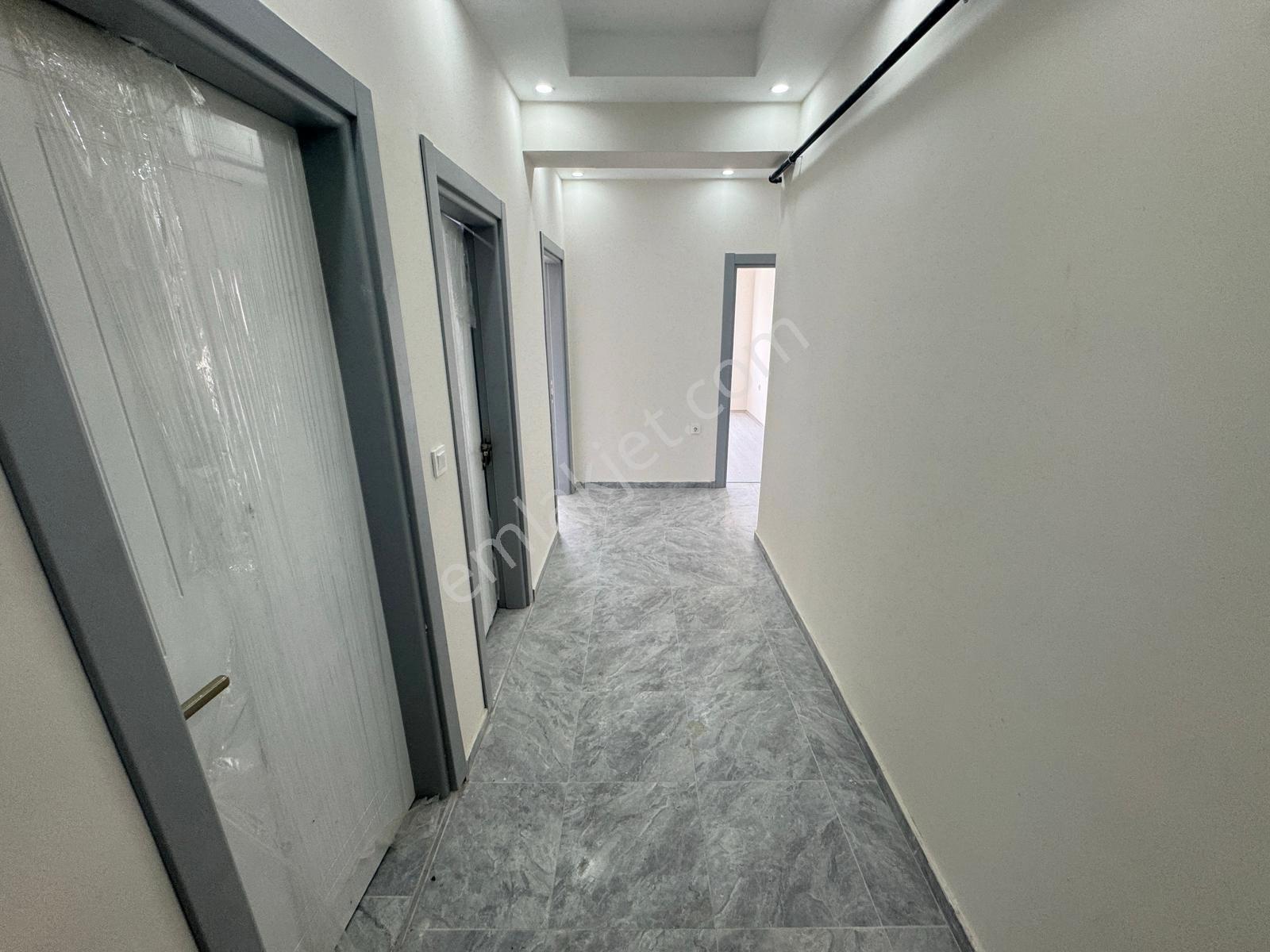 Aşkanlar Yapı'dan 3+1 Sıfır Daire Ön Cephe Ara Kat Merkezi Konum - Görsel 29