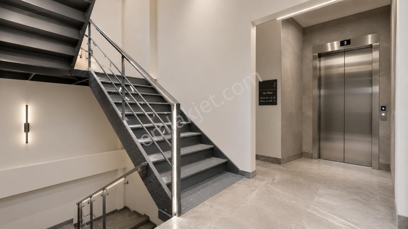 Çengelköy 'de Merkezi Konumda 4.500 M² Komple Kiralık Plaza - Görsel 35