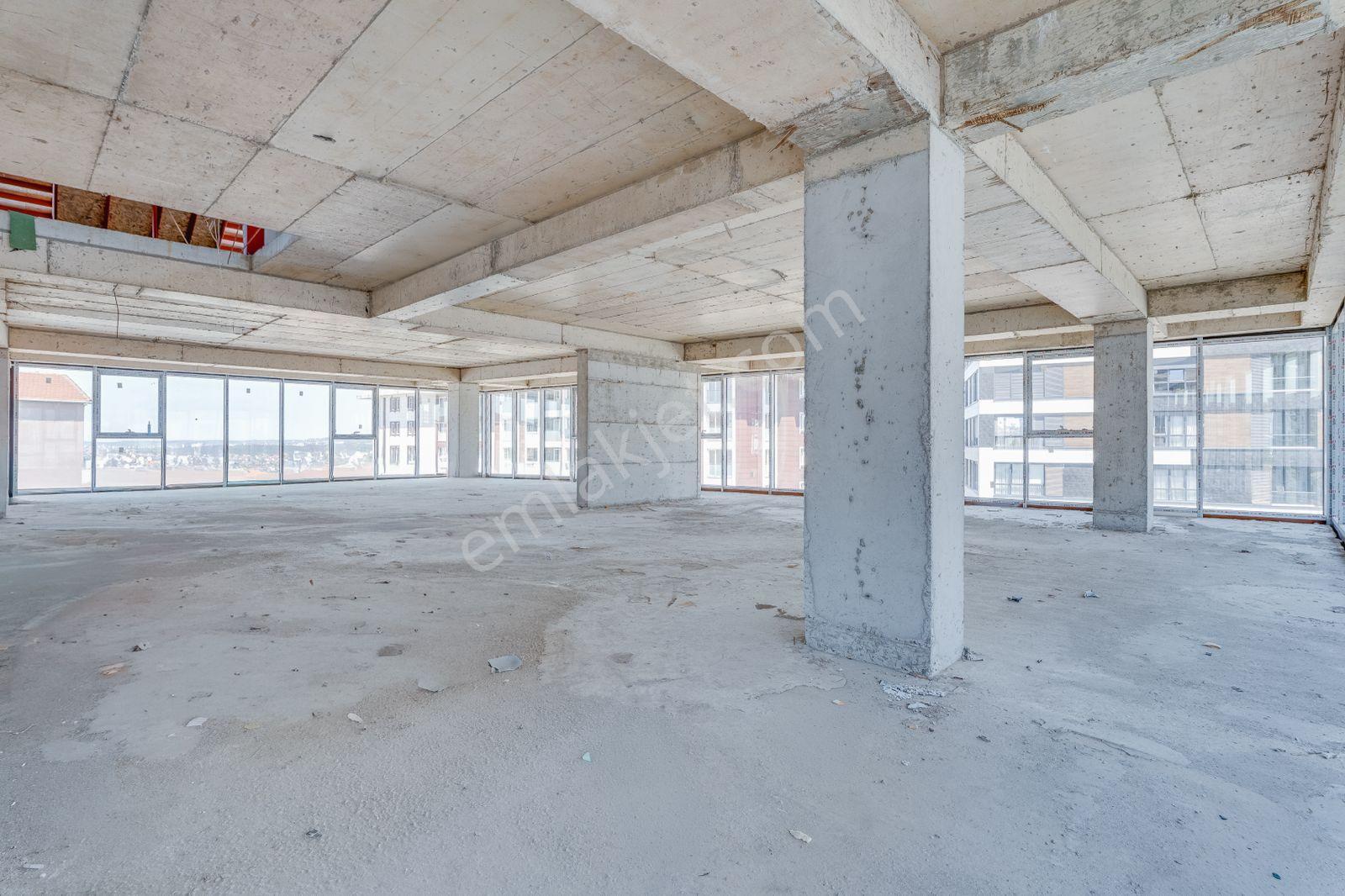Çengelköy 'de Merkezi Konumda 4.500 M² Komple Kiralık Plaza - Görsel 16