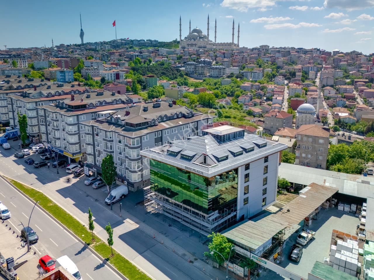 Çengelköy 'de Merkezi Konumda 4.500 M² Komple Kiralık Plaza - Görsel 3