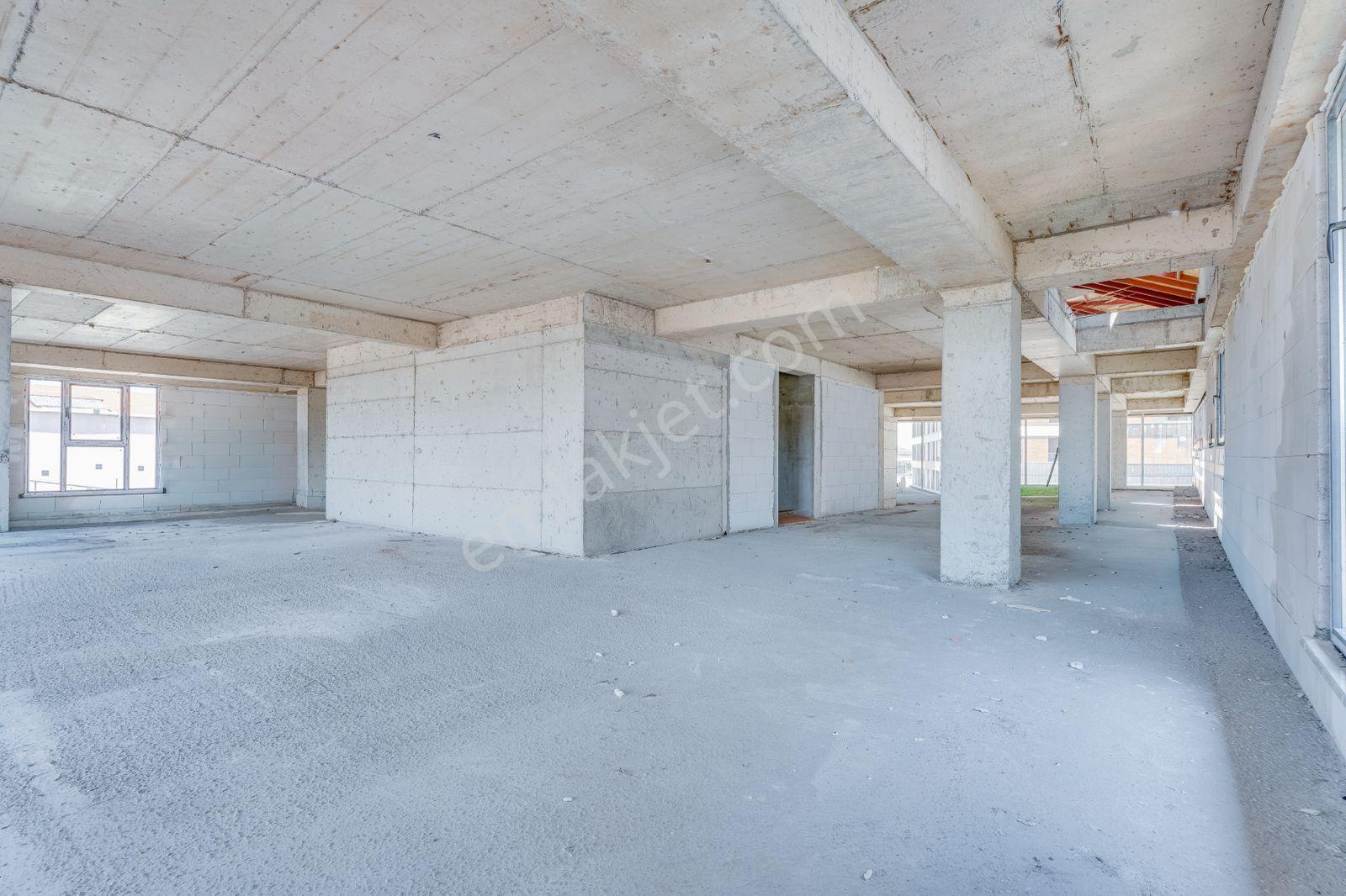 Çengelköy 'de Merkezi Konumda 4.500 M² Komple Kiralık Plaza - Görsel 13