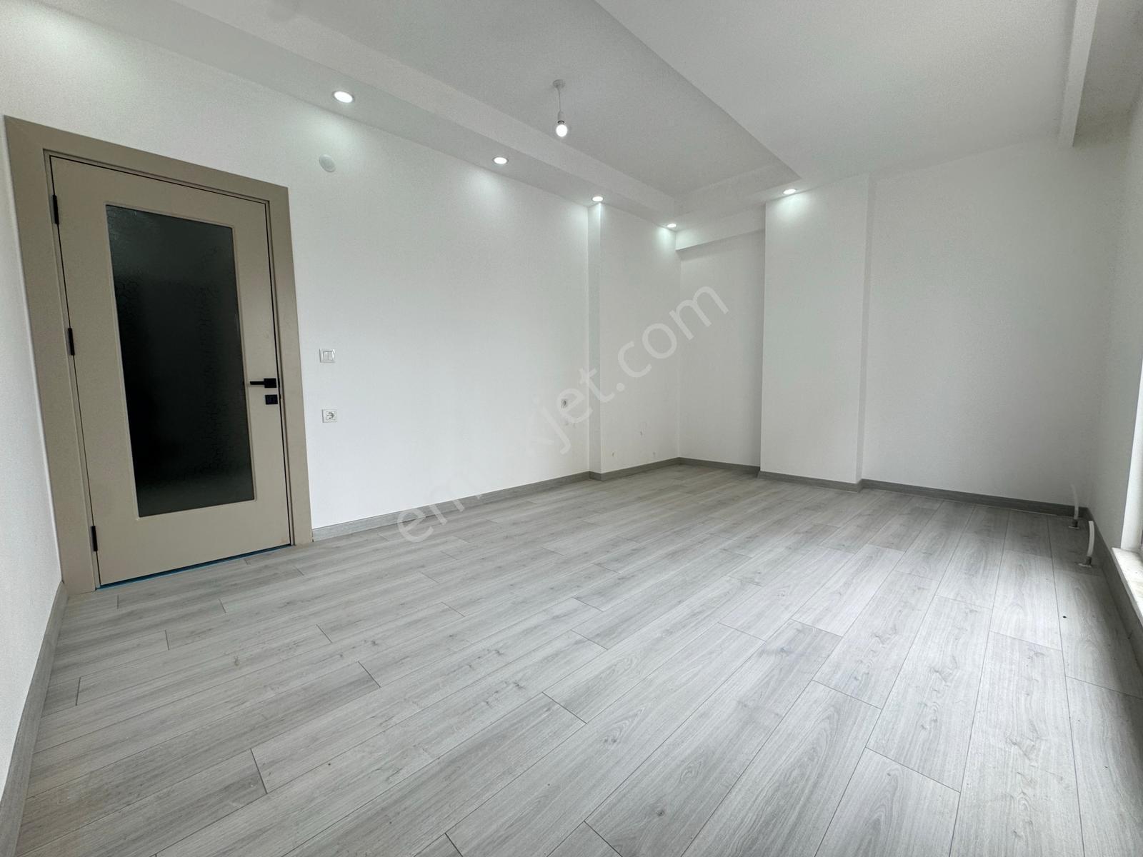 Aşkanlar Yapı'dan 2+1 Sıfır Daire Arakat Ön Cephe Merkezi Konum - Görsel 24