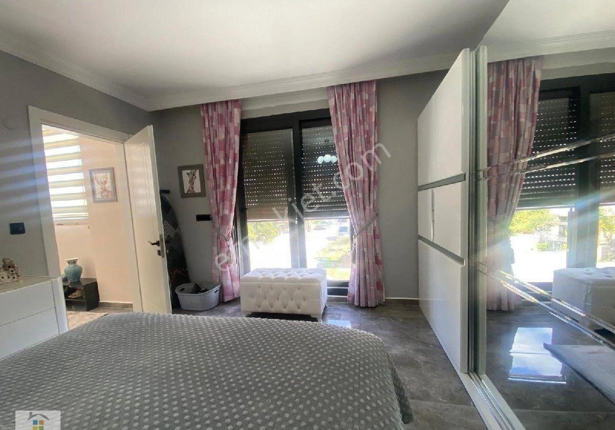 Parador Gayrimenkul'den Tam Müstakil Havuzlu Eşyalı Lüx Villa - Görsel 30