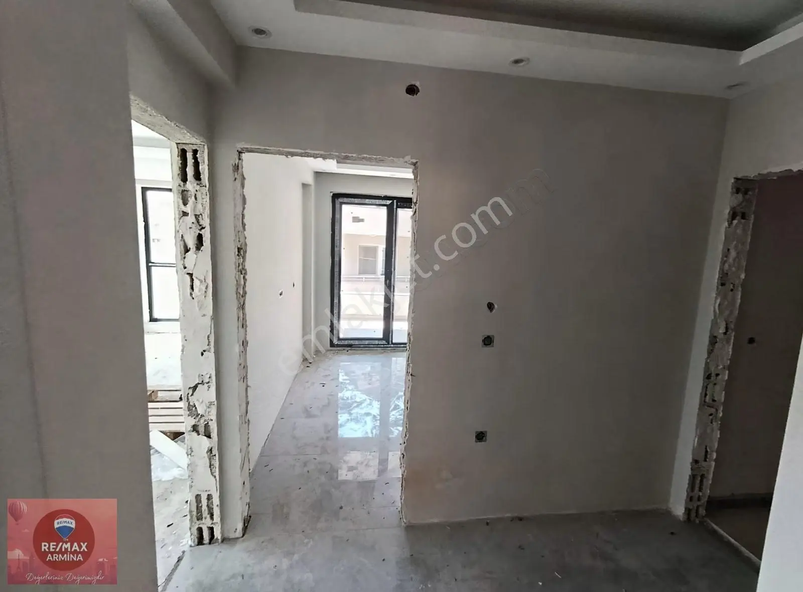 İzmit Gündoğdu Mah. Boğazova Cad.2+1 Sıfır Arakat Daire - Görsel 2