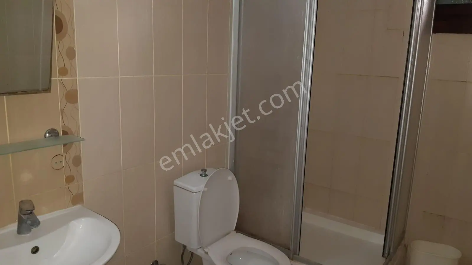 Lefkoşa Göçmenköyd E Kıralık 2+1 Full Eşyalı Daire Aile Binası - Görsel 3