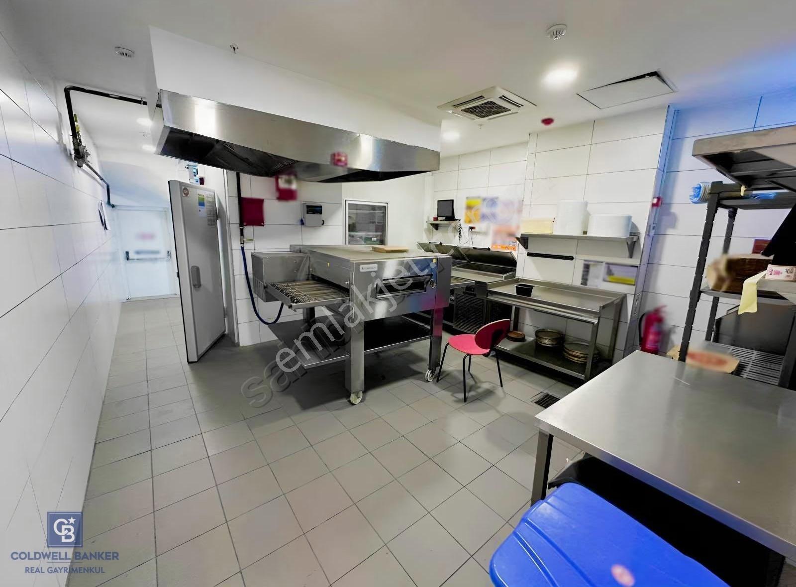 Esenyurt Nazım Hikmet Blv. Devren Kiralık Pizza Dükkanı - Görsel 5