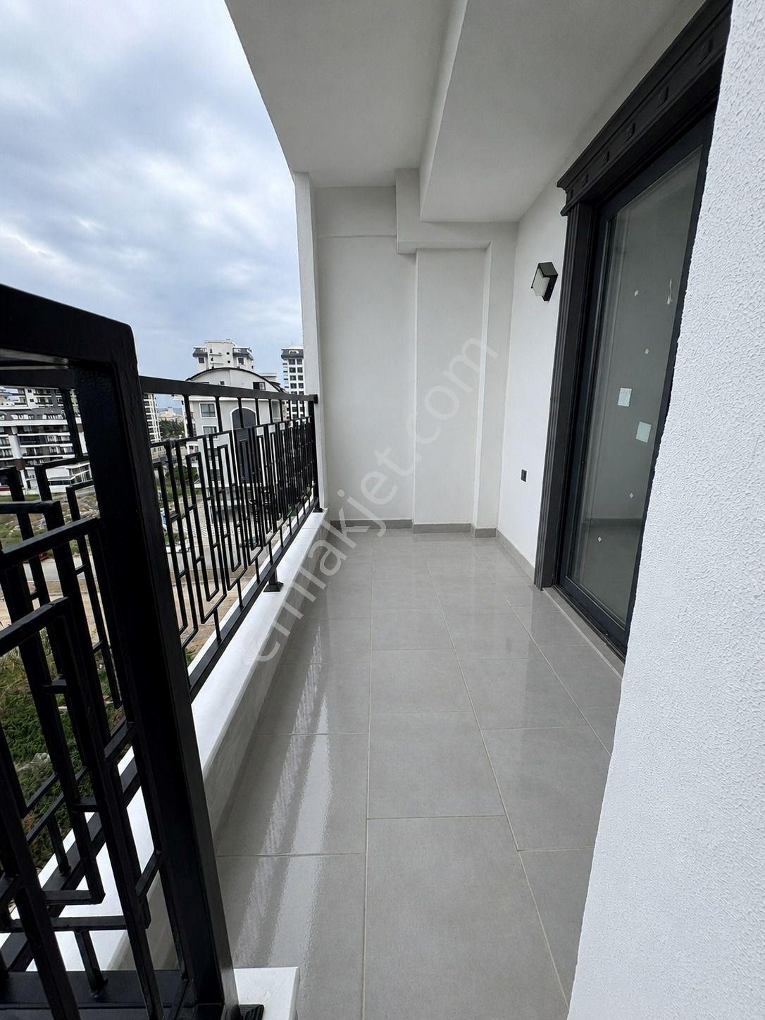 Alanya Mahmutlar'da Sıfır Site İçerisinde Full Lüks Eşyalı 1+1 Satılık Daire - Görsel 6