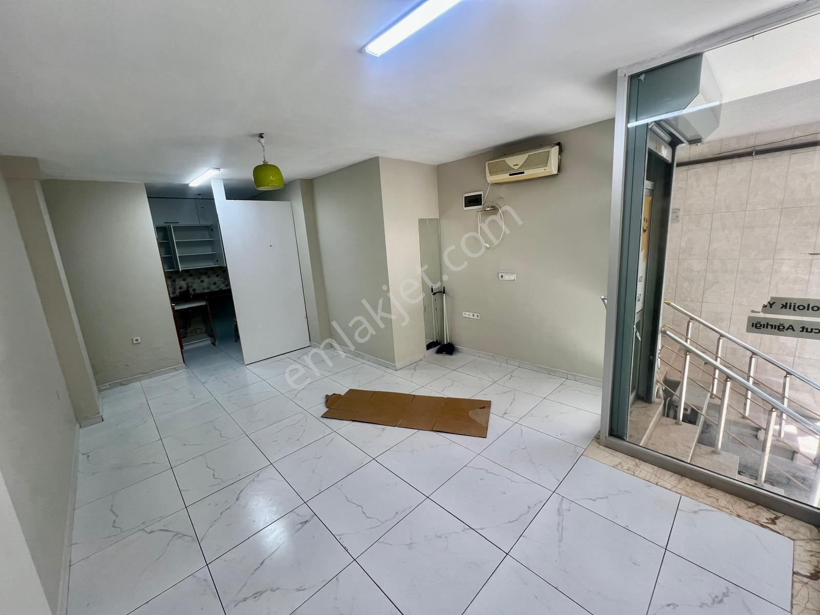 Seba'dan Sefaköy Merkez'de Mutfaklı Wc'li Kiralık Dükkan 25m2 - Görsel 7