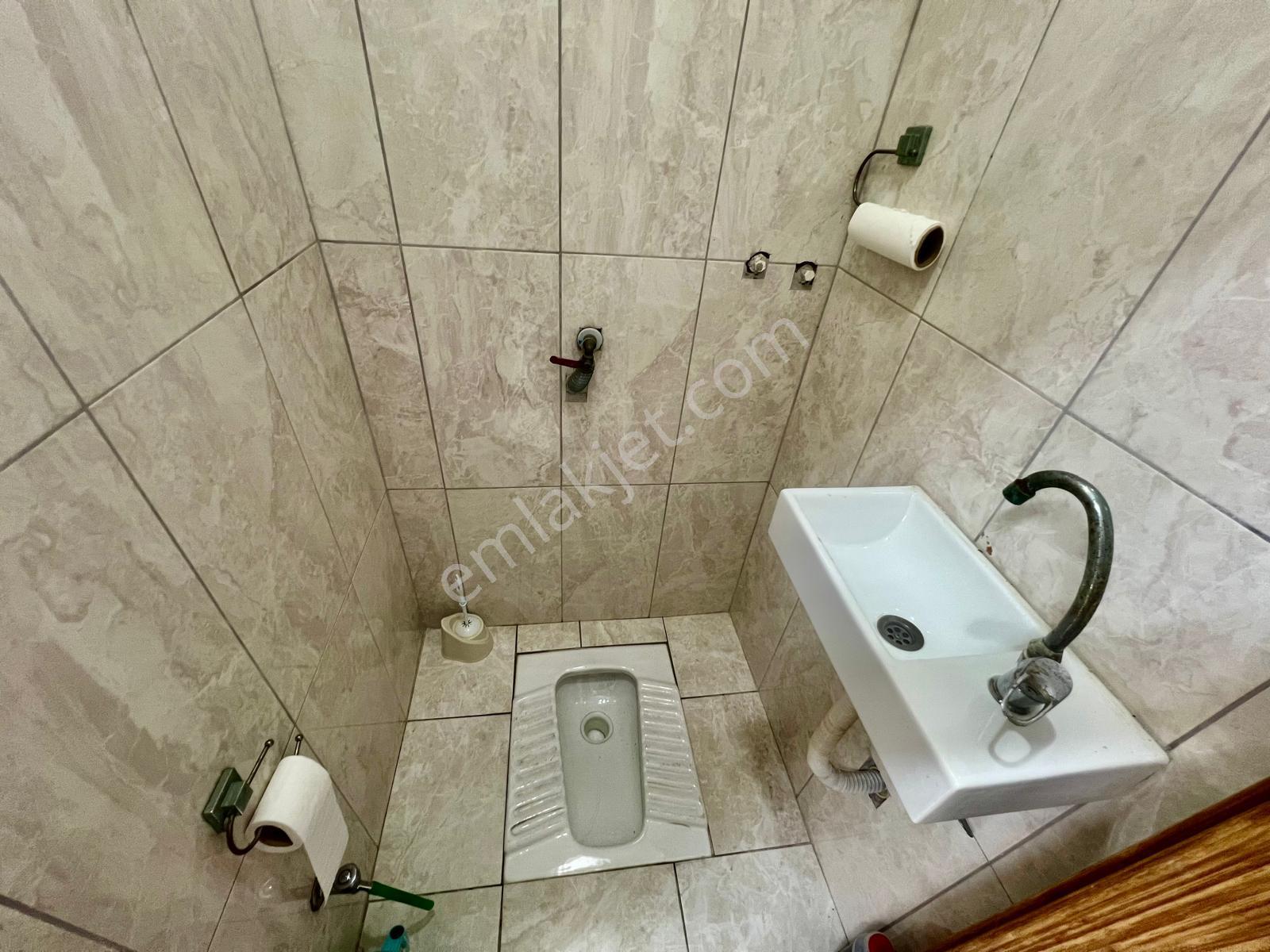 Seba'dan Sefaköy Merkez'de Mutfaklı Wc'li Kiralık Dükkan 25m2 - Görsel 21