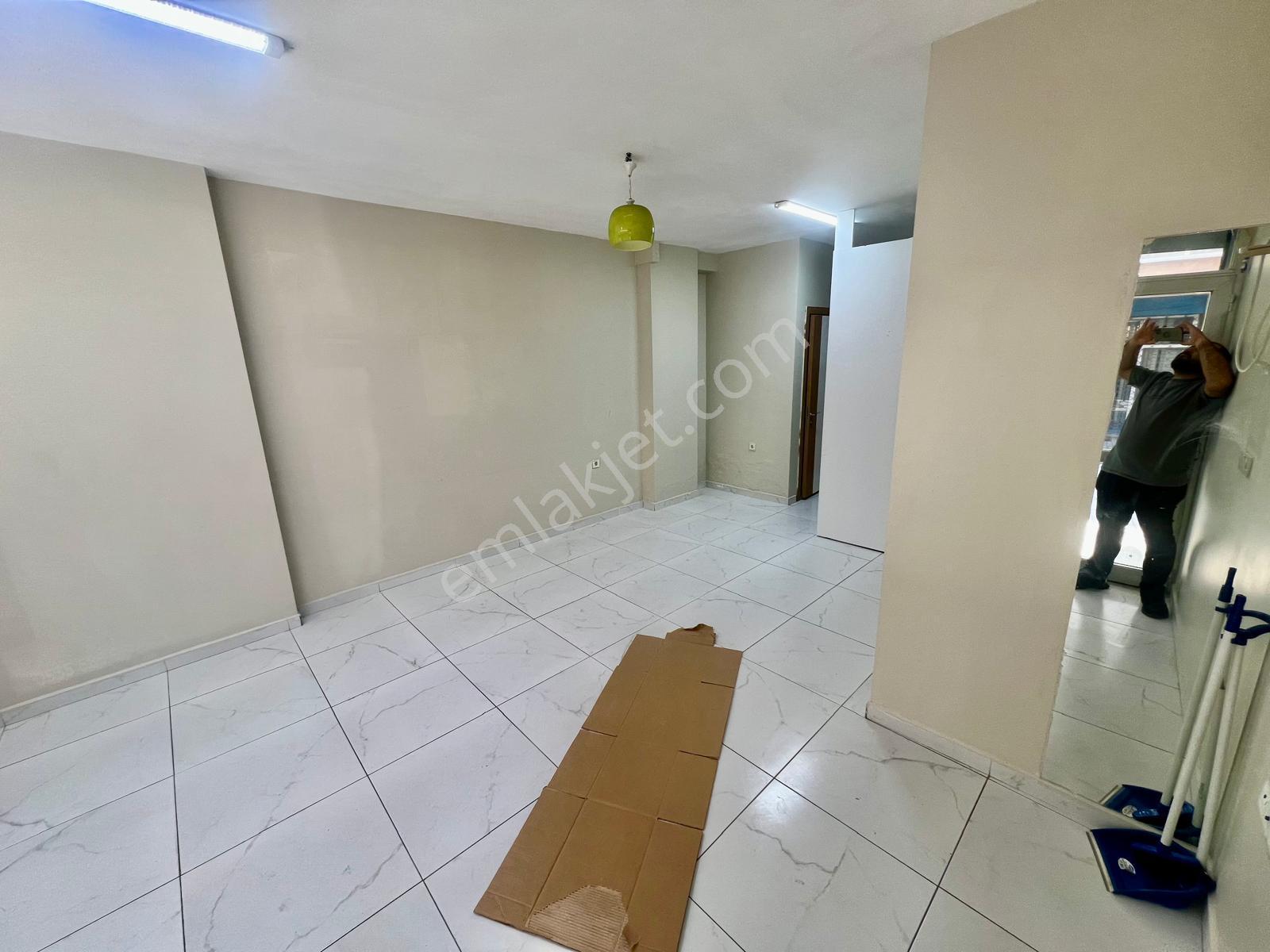 Seba'dan Sefaköy Merkez'de Mutfaklı Wc'li Kiralık Dükkan 25m2 - Görsel 10