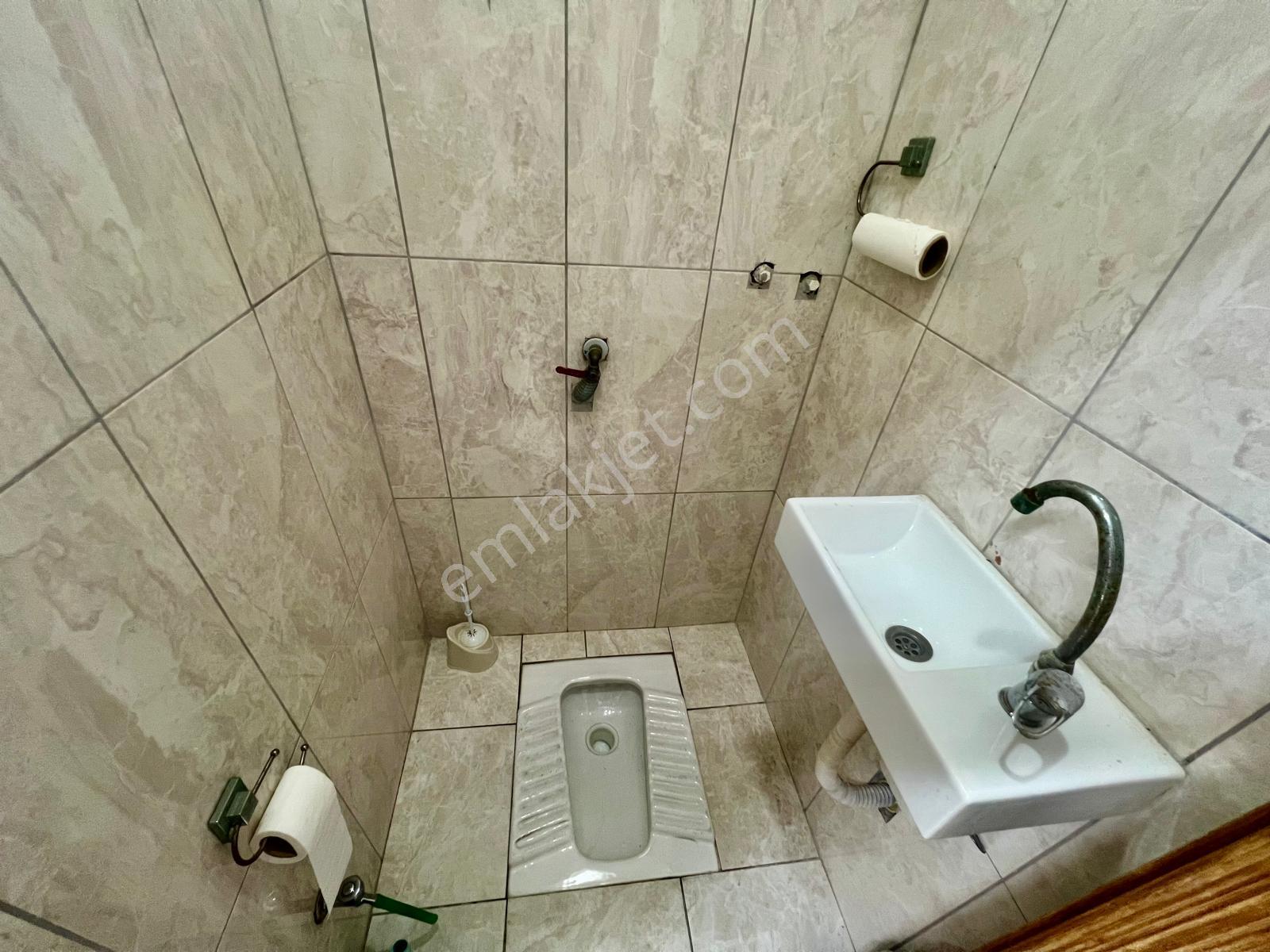 Seba'dan Sefaköy Merkez'de Mutfaklı Wc'li Kiralık Dükkan 25m2 - Görsel 22