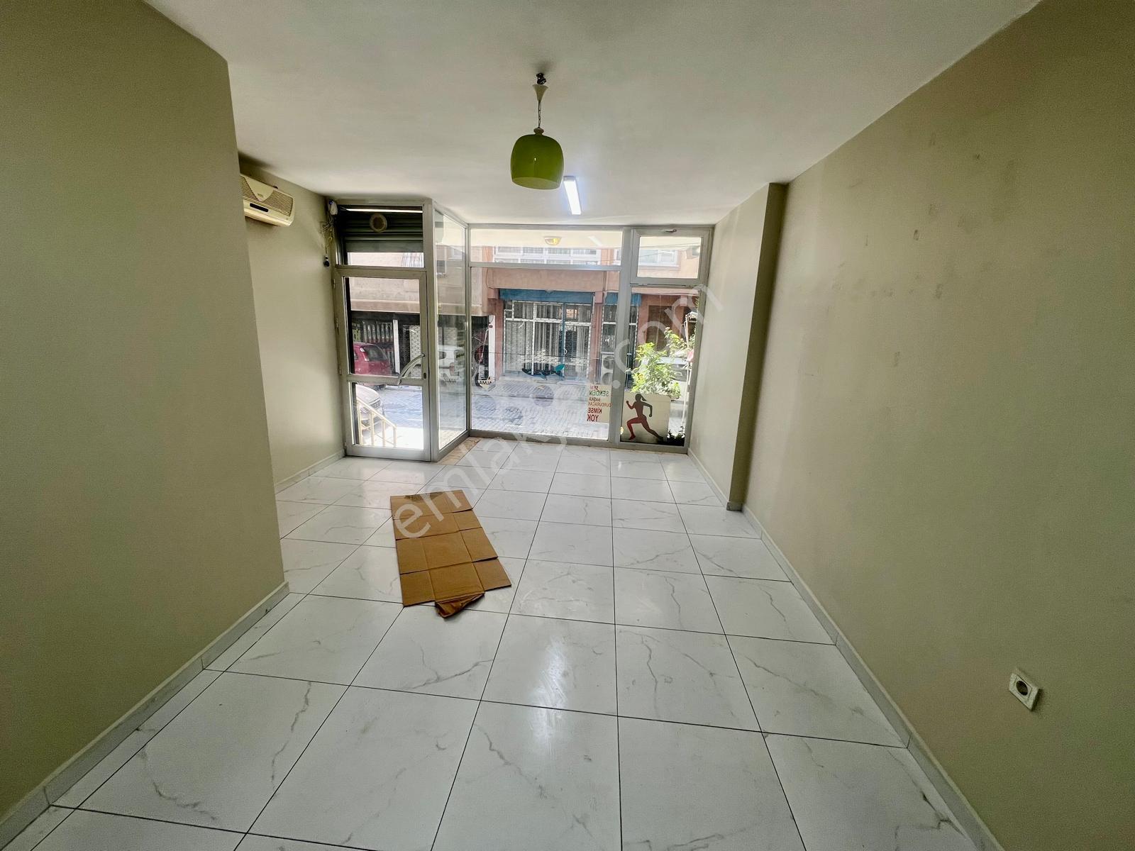 Seba'dan Sefaköy Merkez'de Mutfaklı Wc'li Kiralık Dükkan 25m2 - Görsel 2