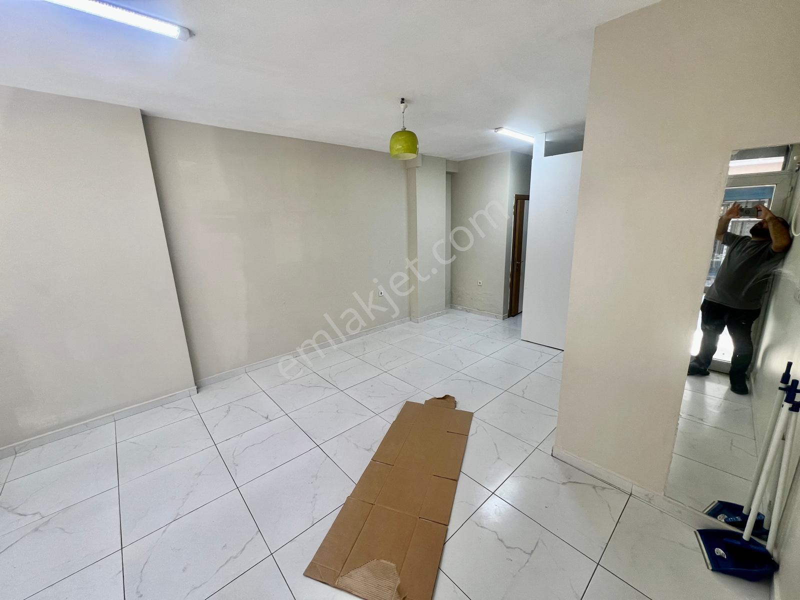 Seba'dan Sefaköy Merkez'de Mutfaklı Wc'li Kiralık Dükkan 25m2 - Görsel 11