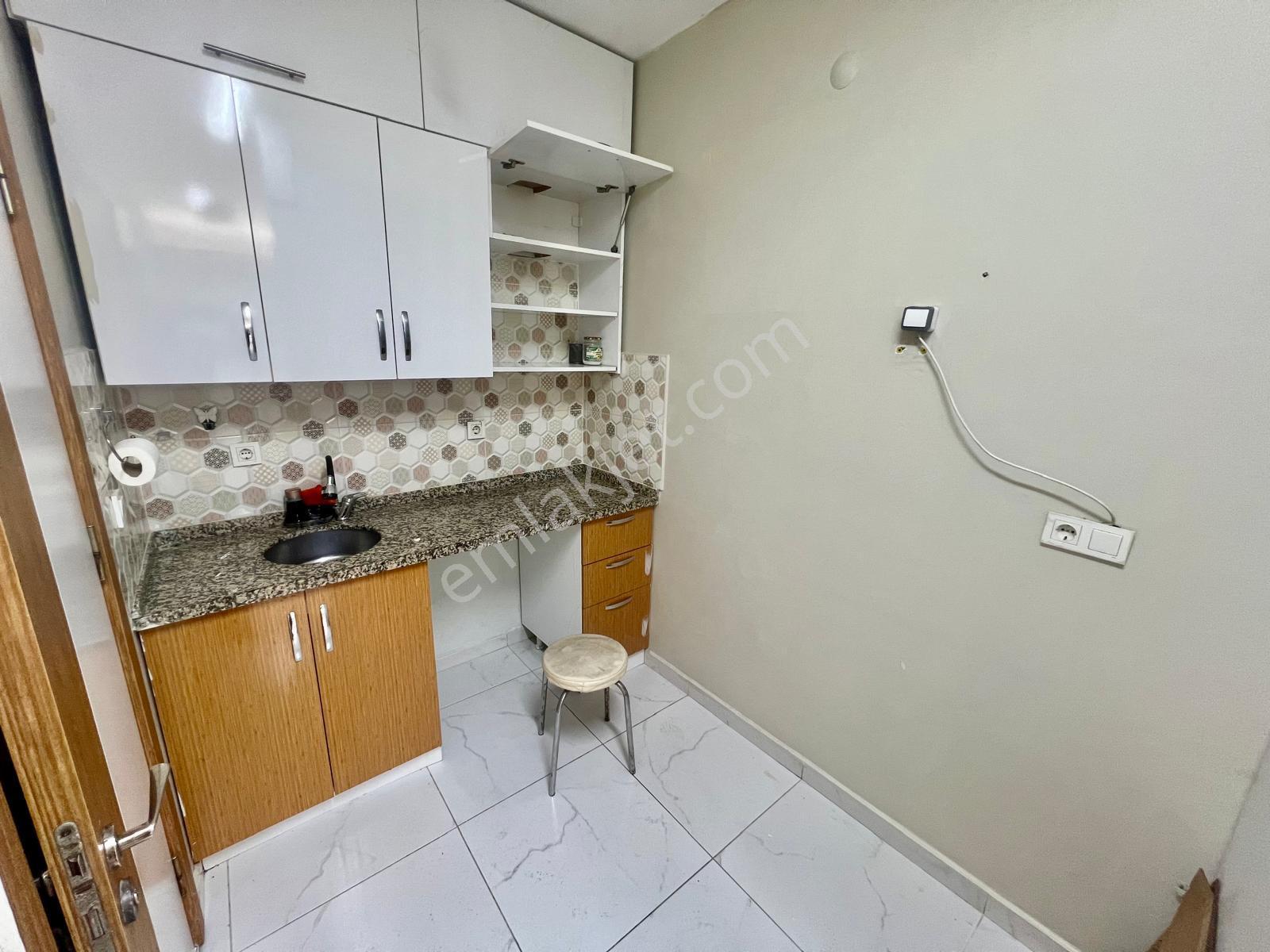 Seba'dan Sefaköy Merkez'de Mutfaklı Wc'li Kiralık Dükkan 25m2 - Görsel 19