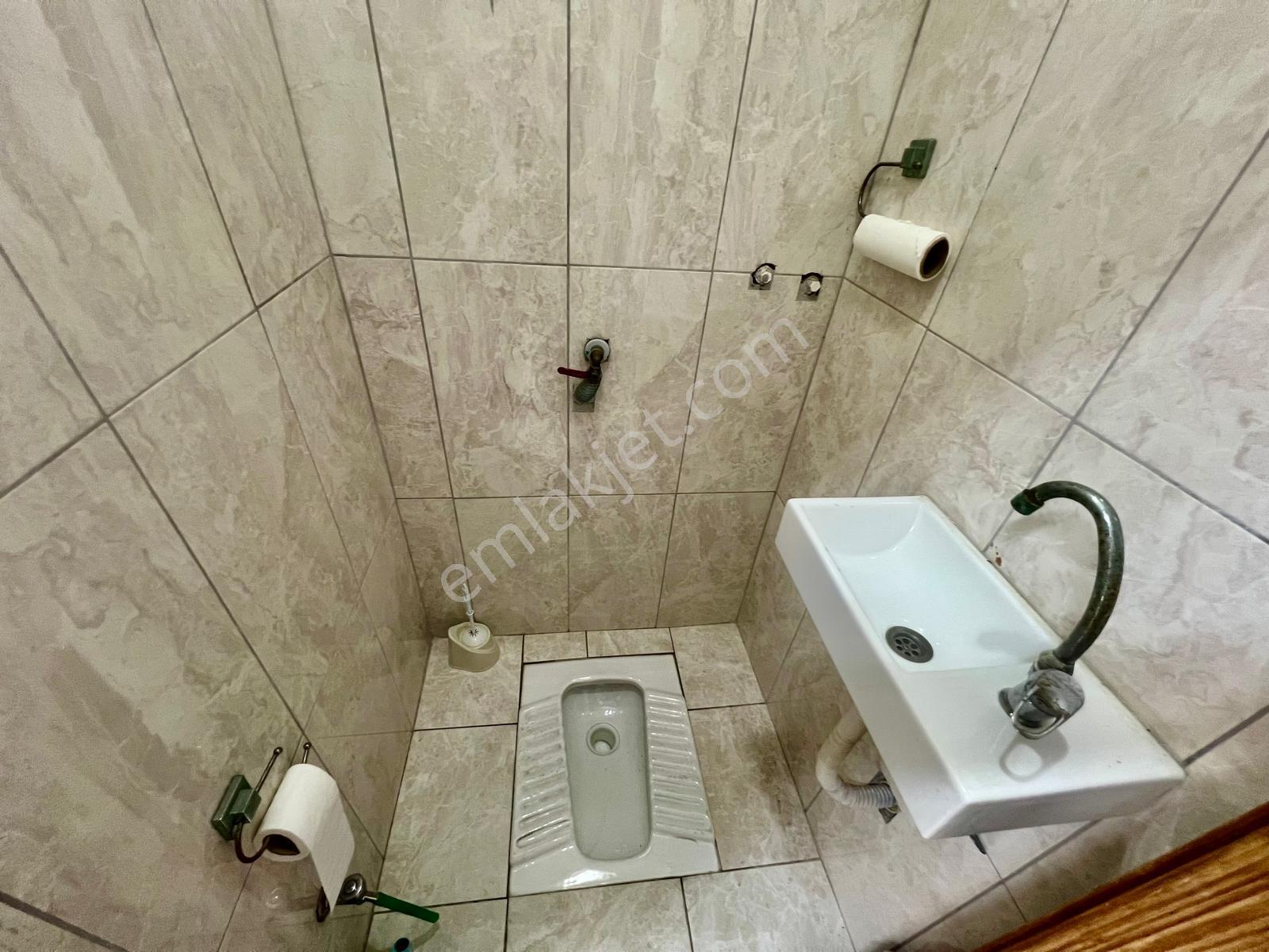 Seba'dan Sefaköy Merkez'de Mutfaklı Wc'li Kiralık Dükkan 25m2 - Görsel 23