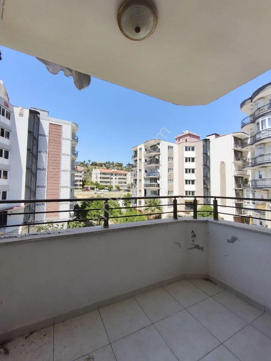 Aneon Sitesi'nde Kiralık 2+1 Eşyalı, Geniş Balkonlu Daire - Görsel 2