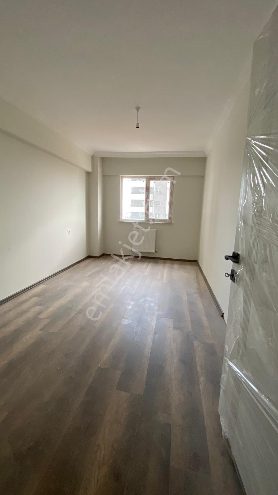 Sivas Merkez Kılavuz Mah. 3+1 Satılık Daireler - Görsel 6