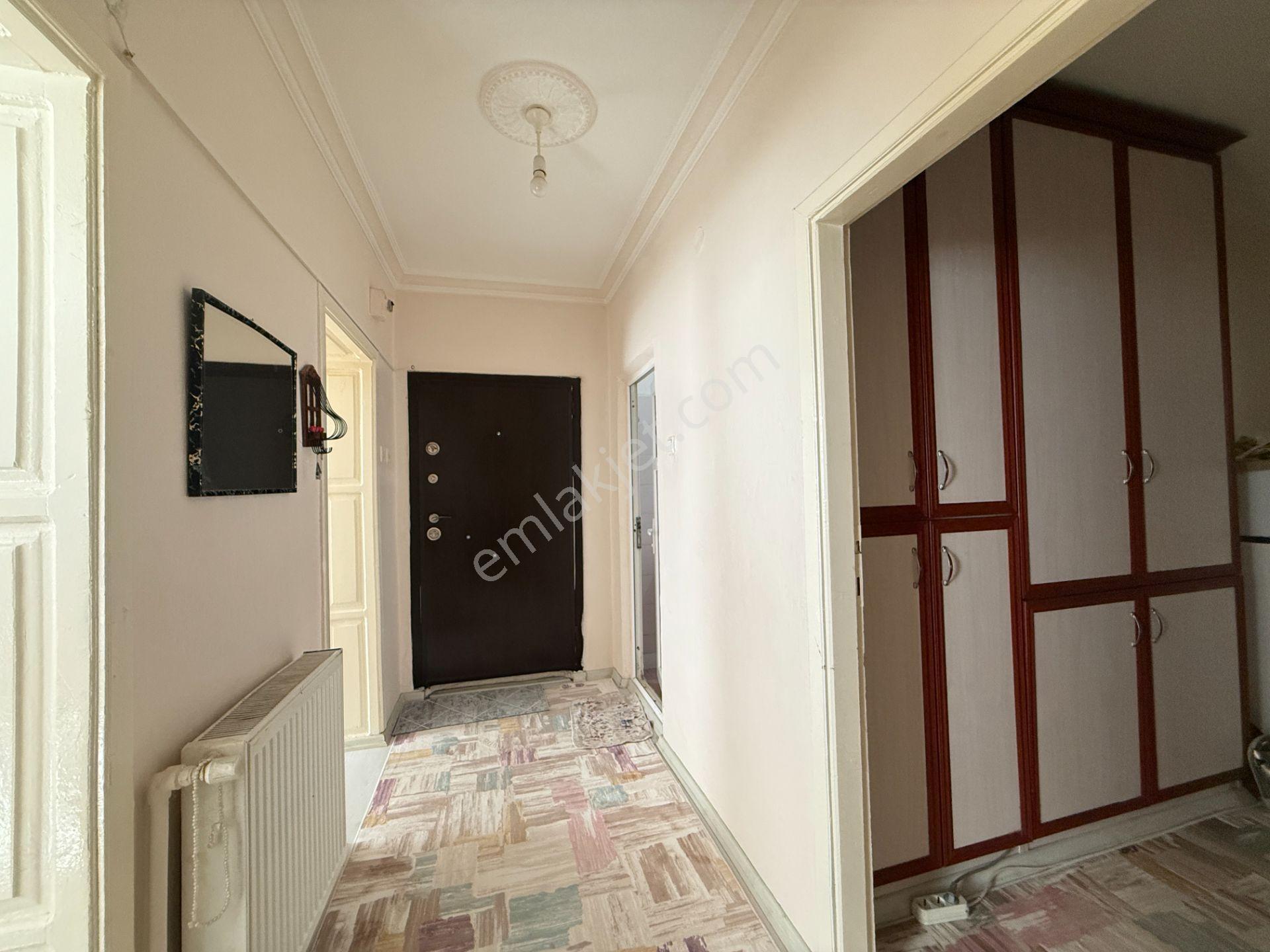 Mimar Sinanda Satılık 2+1 Düz Giriş Bakımlı Daire - Görsel 7