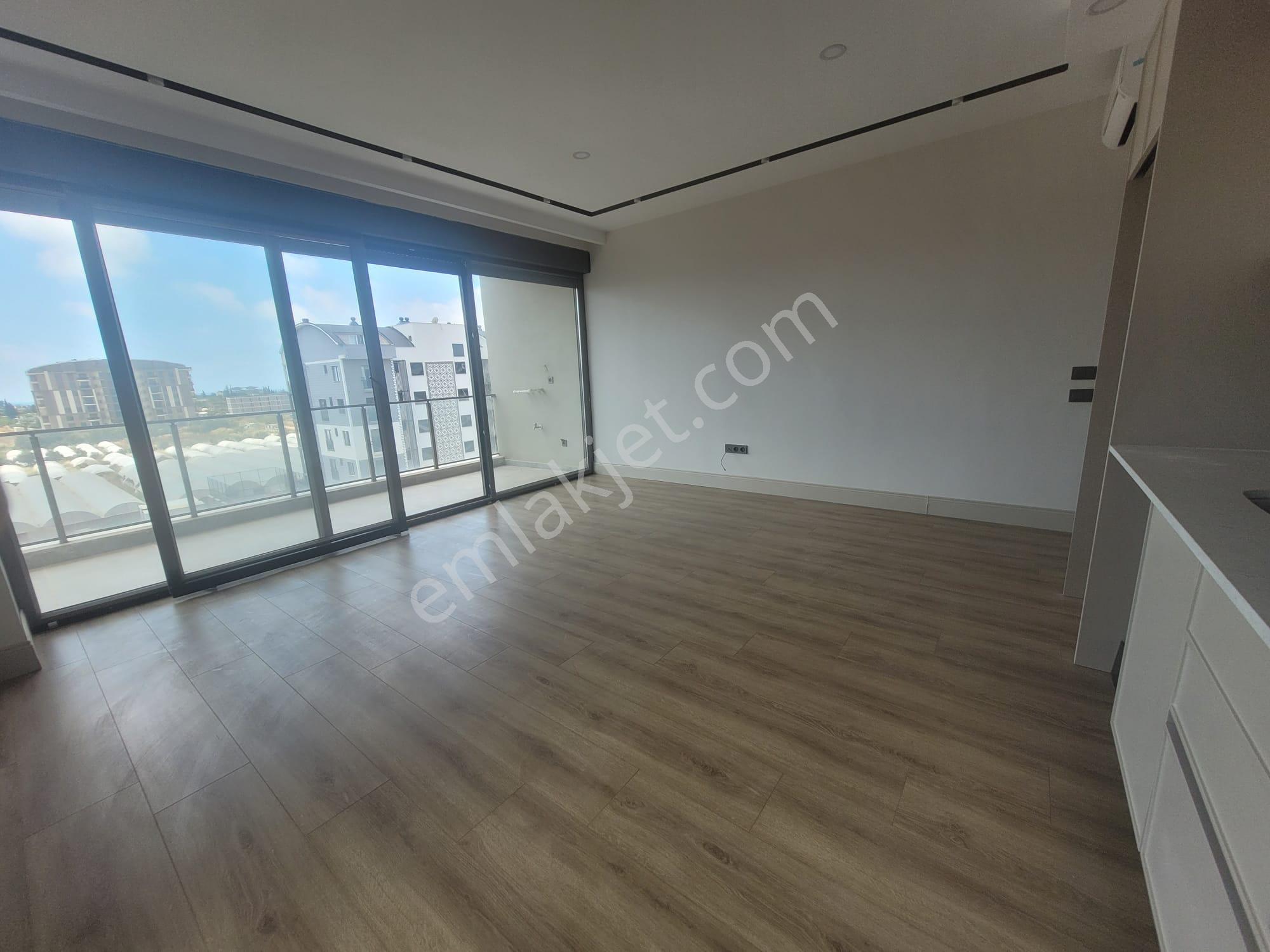 Altıntaş'ta 2+1, Havuzlu Site, Kapalı Otoparklı Kiralık Daire - Görsel 5
