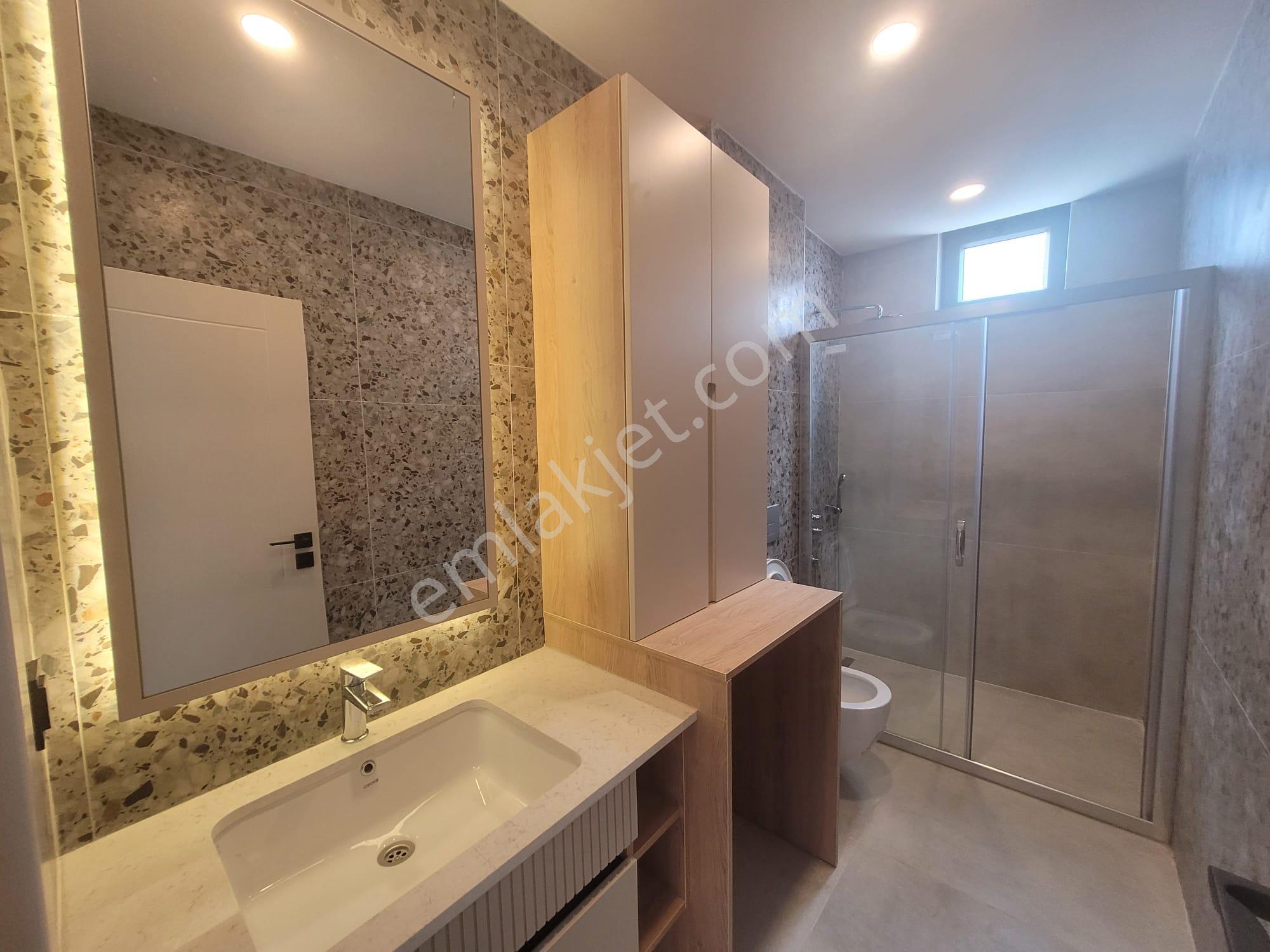 Altıntaş'ta 2+1, Havuzlu Site, Kapalı Otoparklı Kiralık Daire - Görsel 12